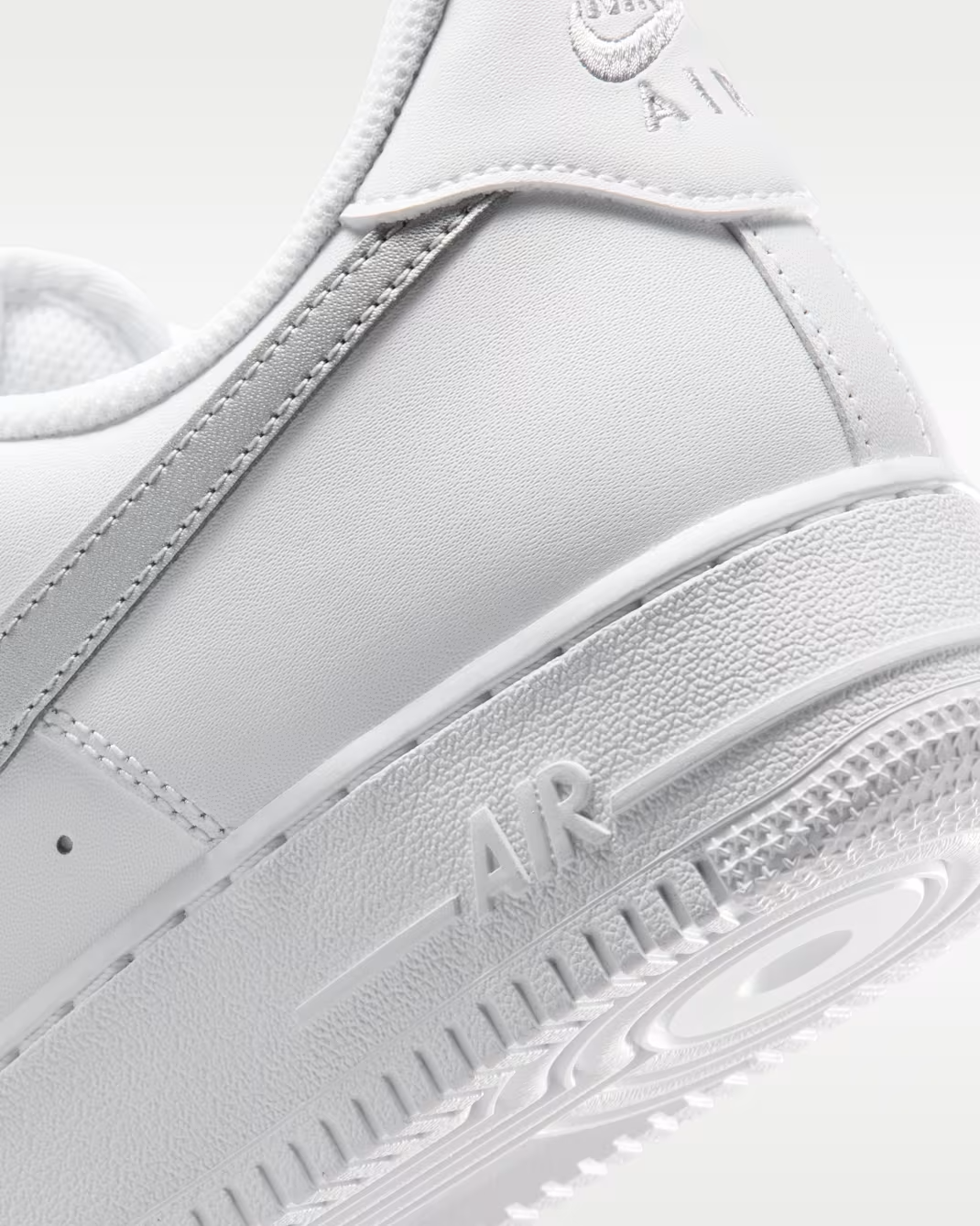 FJ4146-134 Nike Air Force 1 Low '07 "White/Metallic Silver" (Men's)