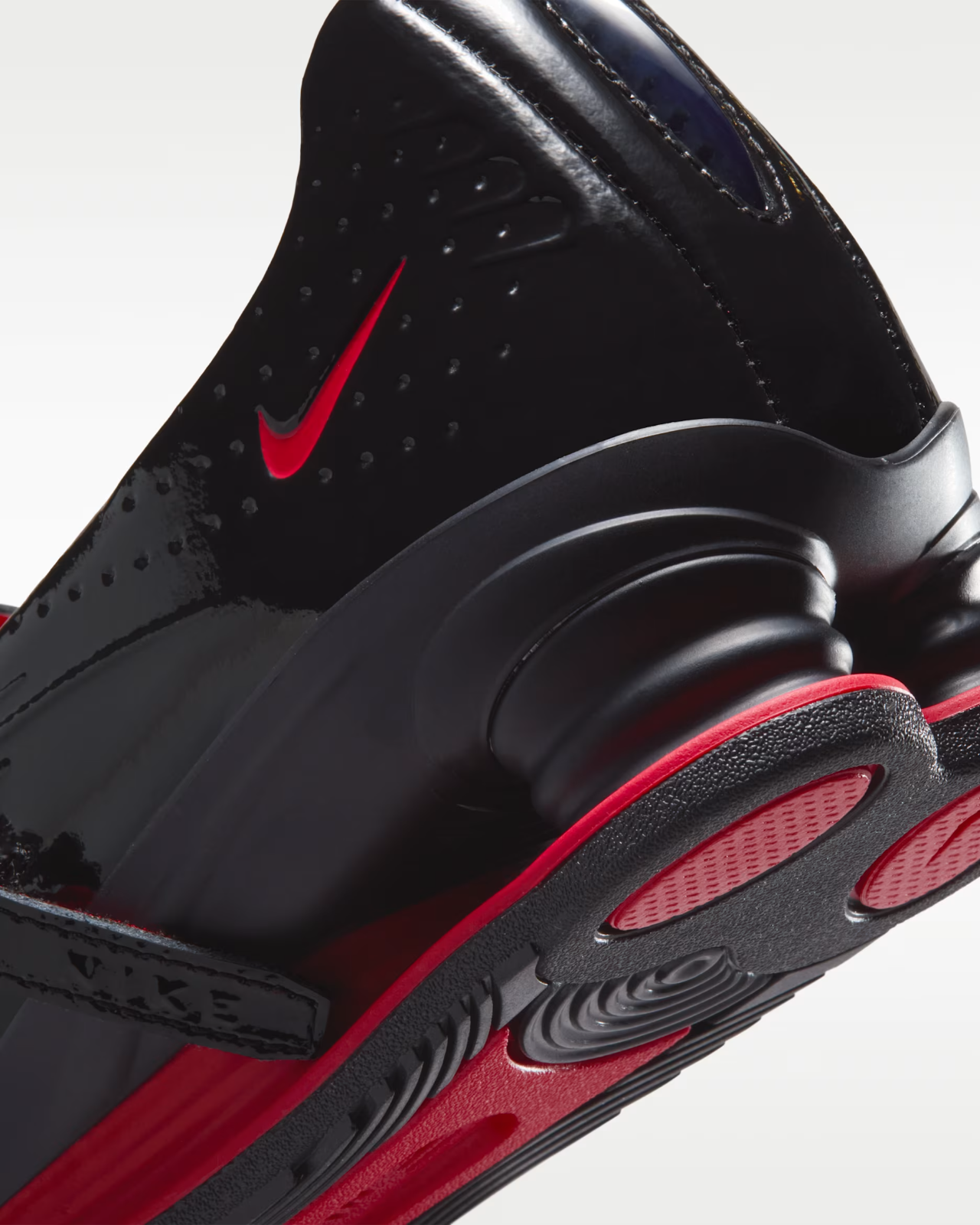 IW7881-001 LABELHOOD Ã Nike Shox Z Calistra "Black Pottery" (Women's)
