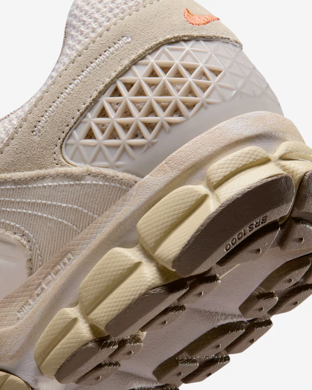 IM6966-104 Nike Zoom Vomero 5 Light Orewood Brown Pale Ivory (Men's)