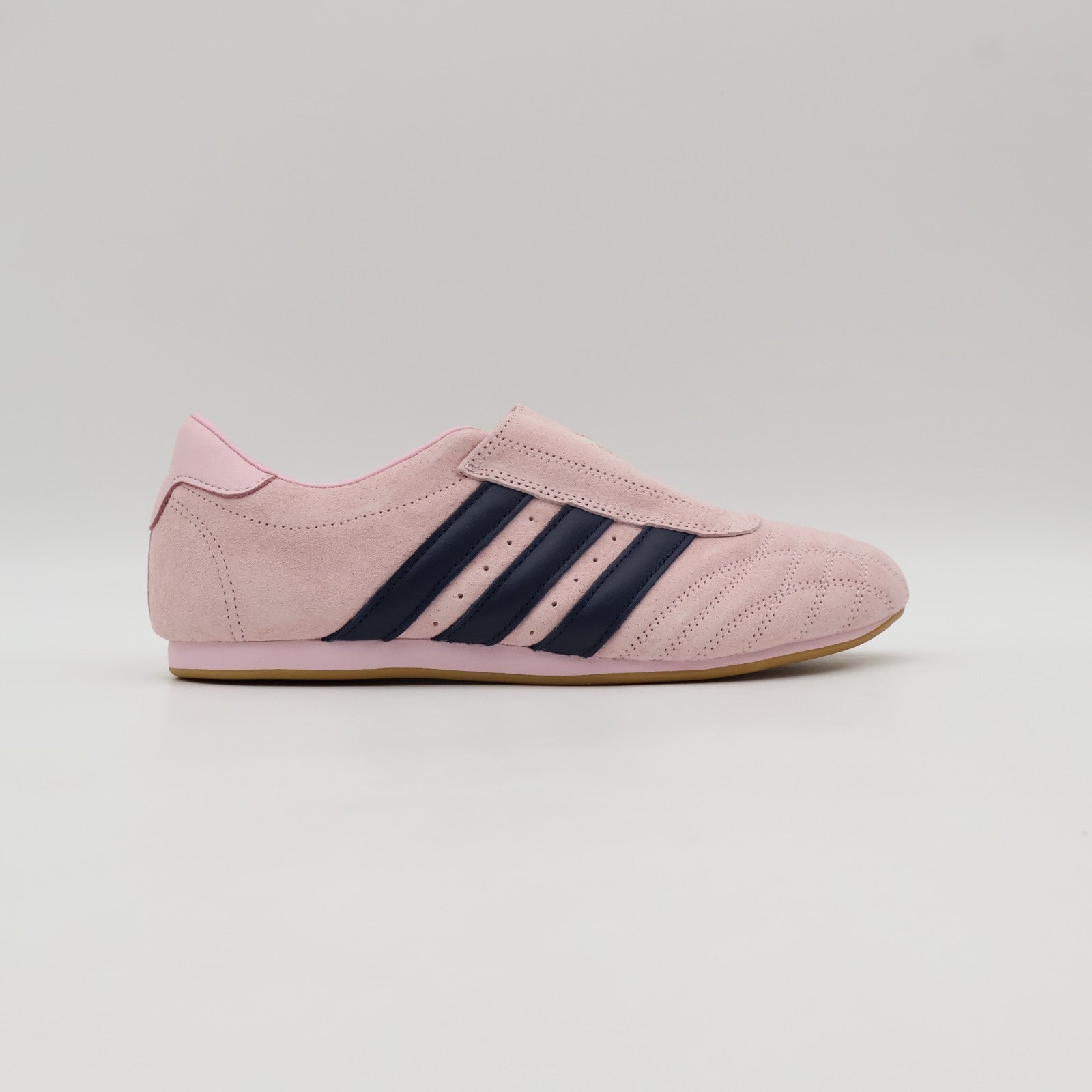 JQ4279 adidas Originals Taekwondo Pink Indigo (BILLYâS Excluisive) (Women's)