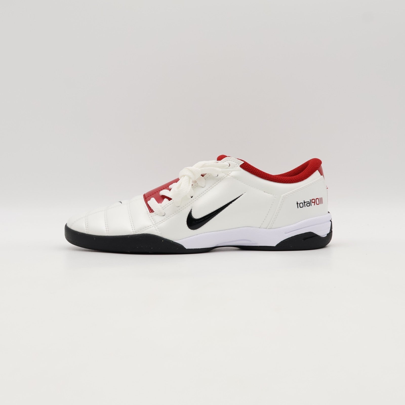 HQ2851-100 Nike Total 90 3 White Gym Red Black (Men's)