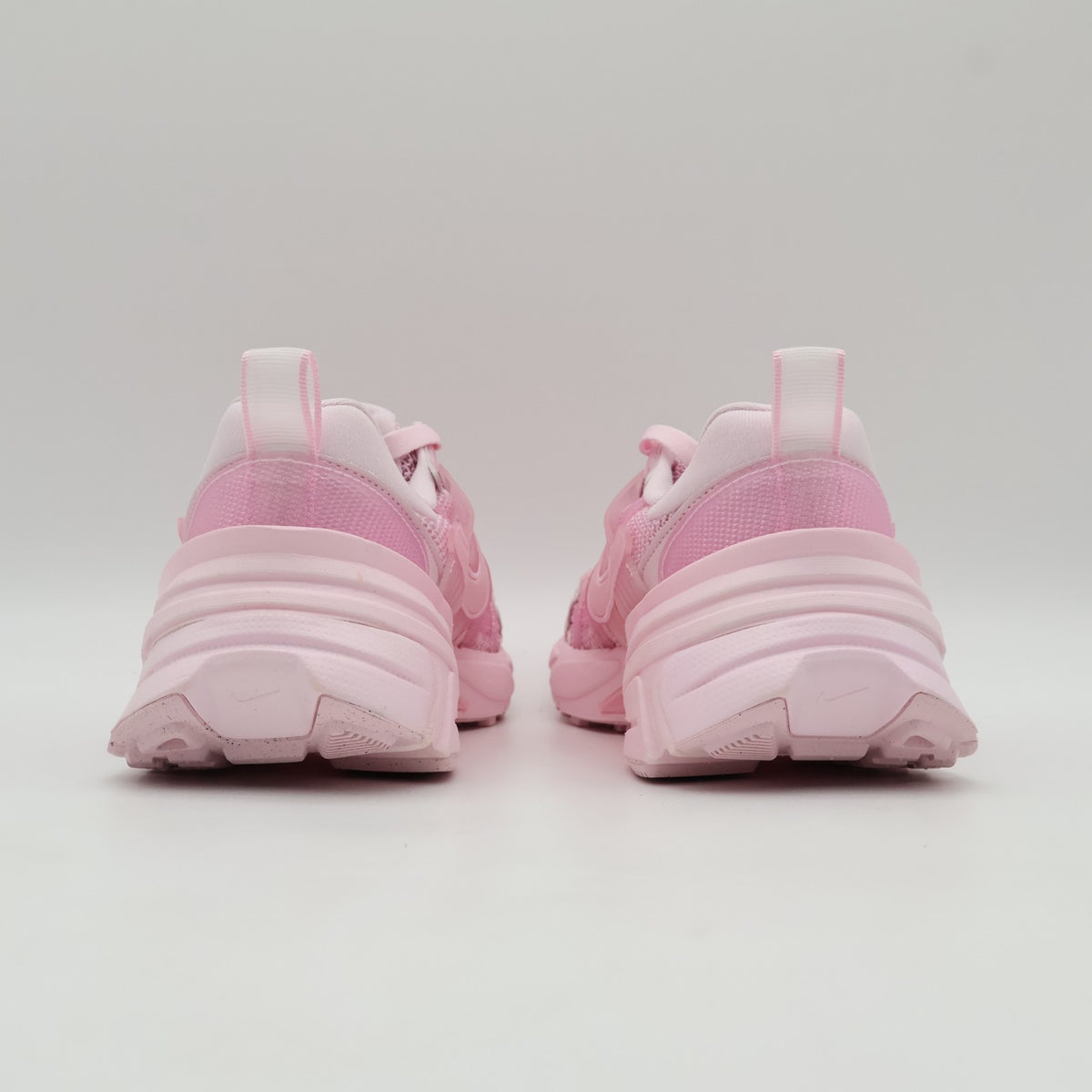 HJ5269-600 Nike V2K Run Pink Foam Arctic Pink Summery Florals (Women's)