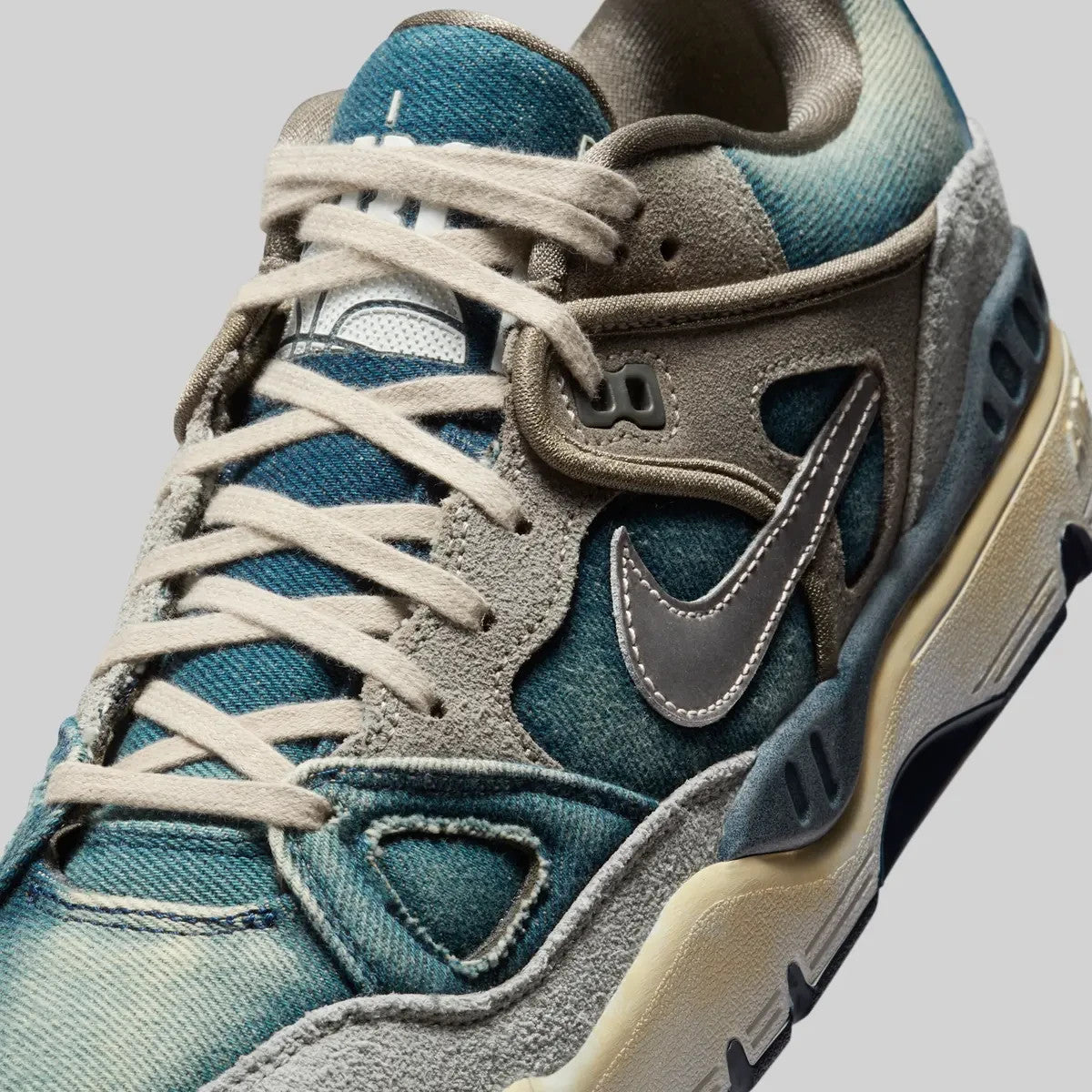 IB1808-001 NIGO Levi's Nike Air Force 3 Low SP  (OGIN Heel Levi's tab) (Men's)