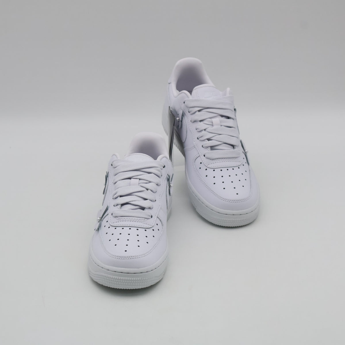 IH4480-100 Nike Women's Air Force 1 Low Butterfly (Women's)