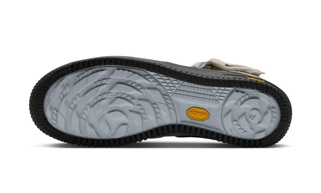 IO1875-100 Nike AIR FORCE 1 MID '07 GTX VIBRAM (Men's)