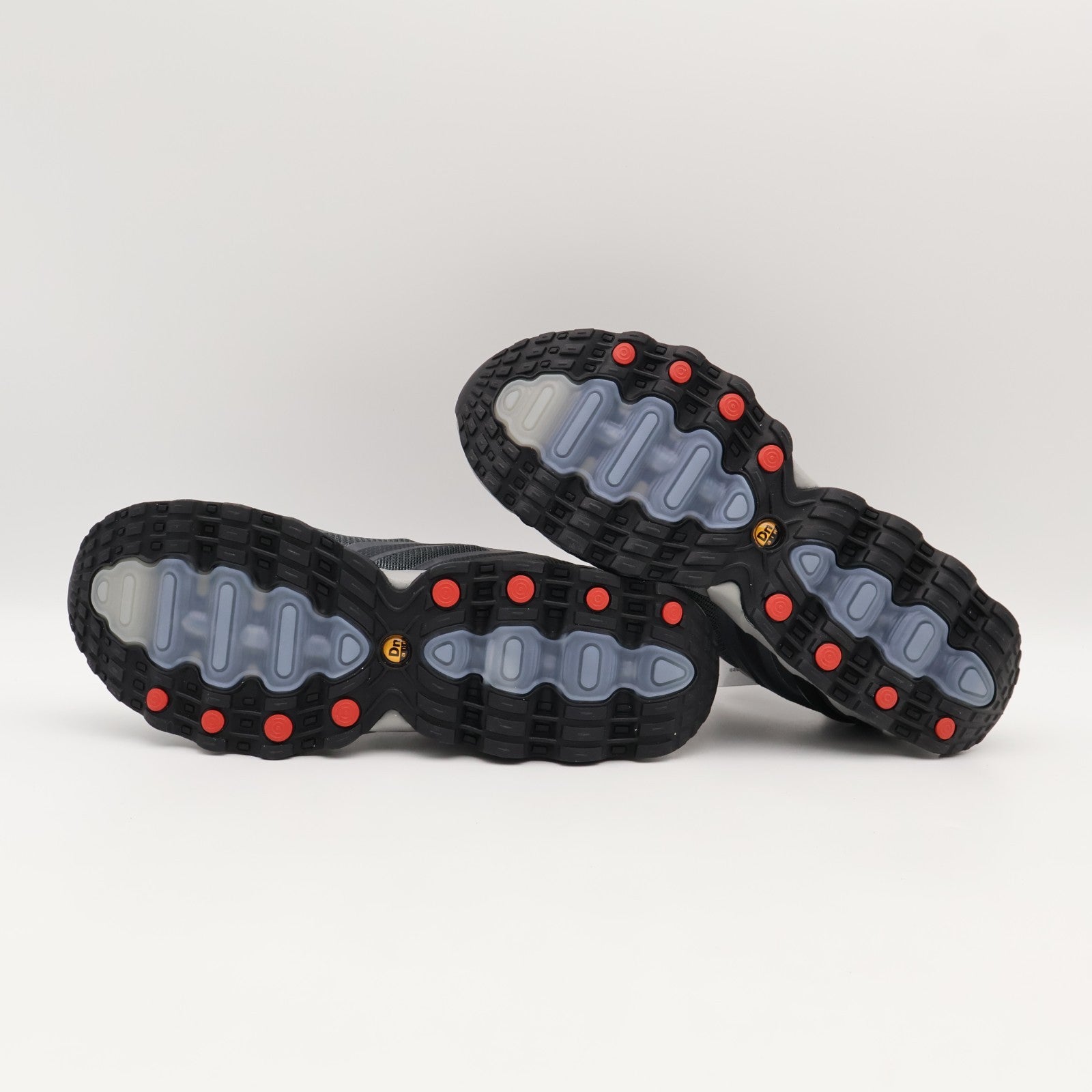 IH2140-001 PSG Ã Nike Air Max DN8 Black White (Men's)