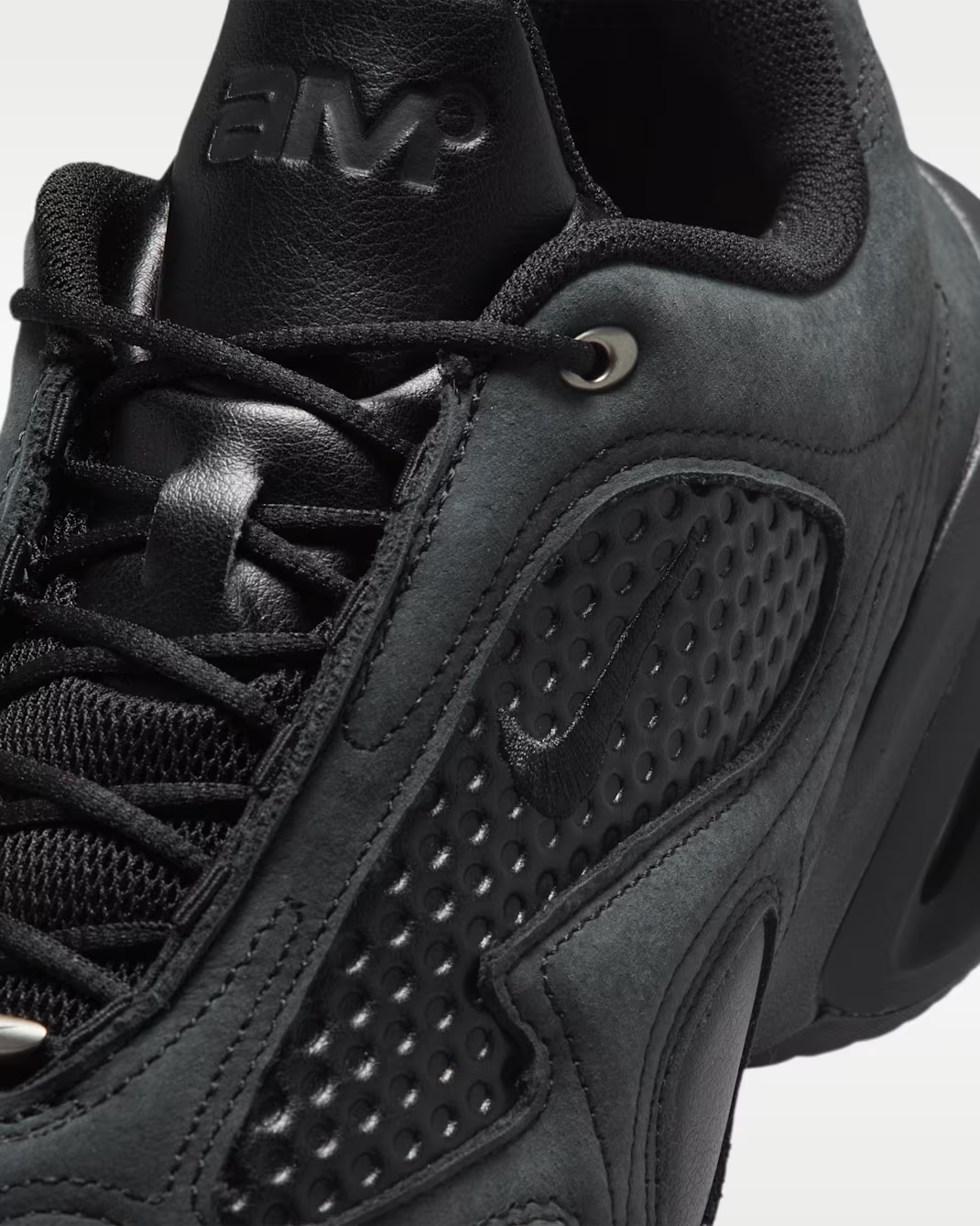 IR0145-001Â  Nike Air Max Muse SE Black/Metallic Silver (Women's)