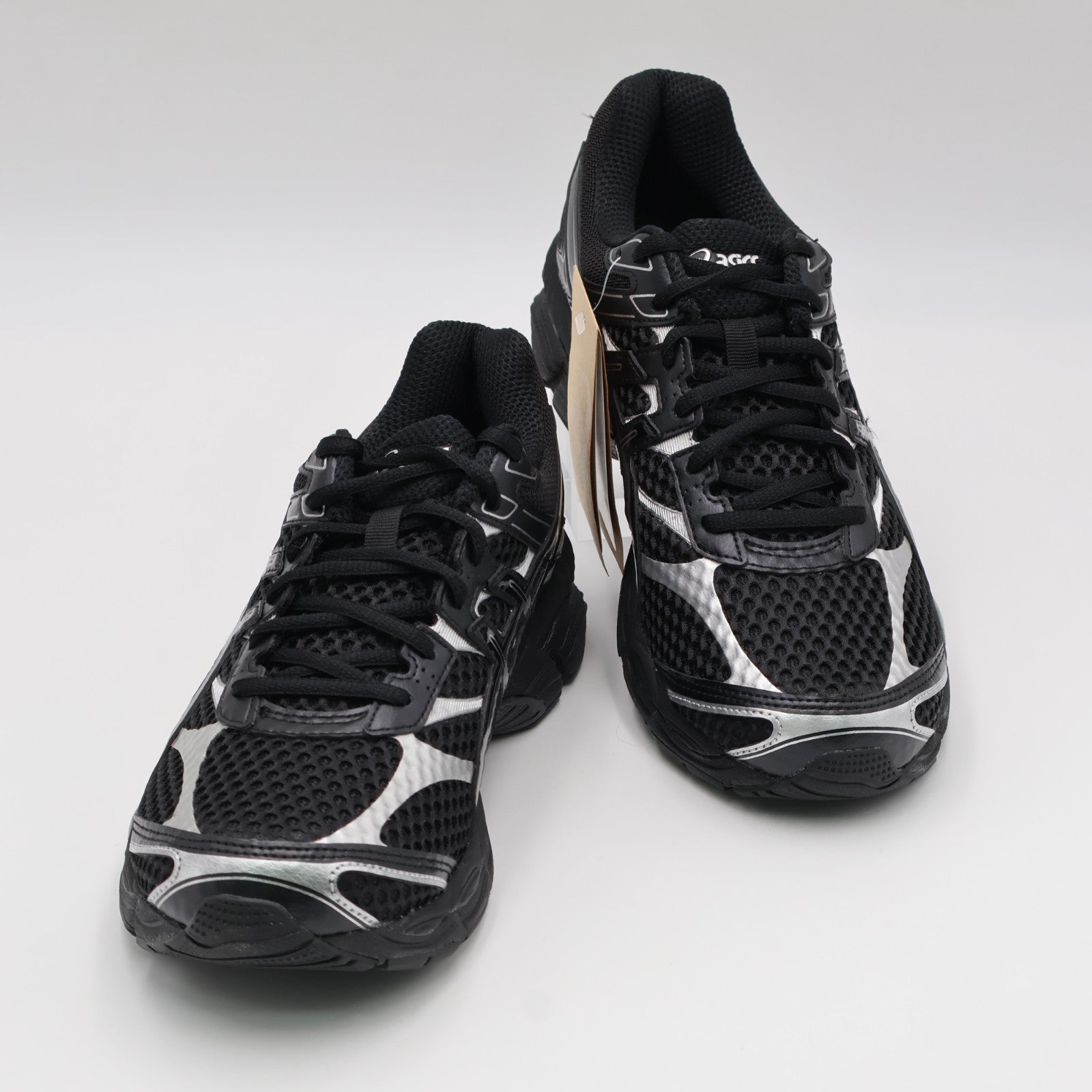 1203A733-002 Asics Gel-Cumulus 16 Black (Men's)