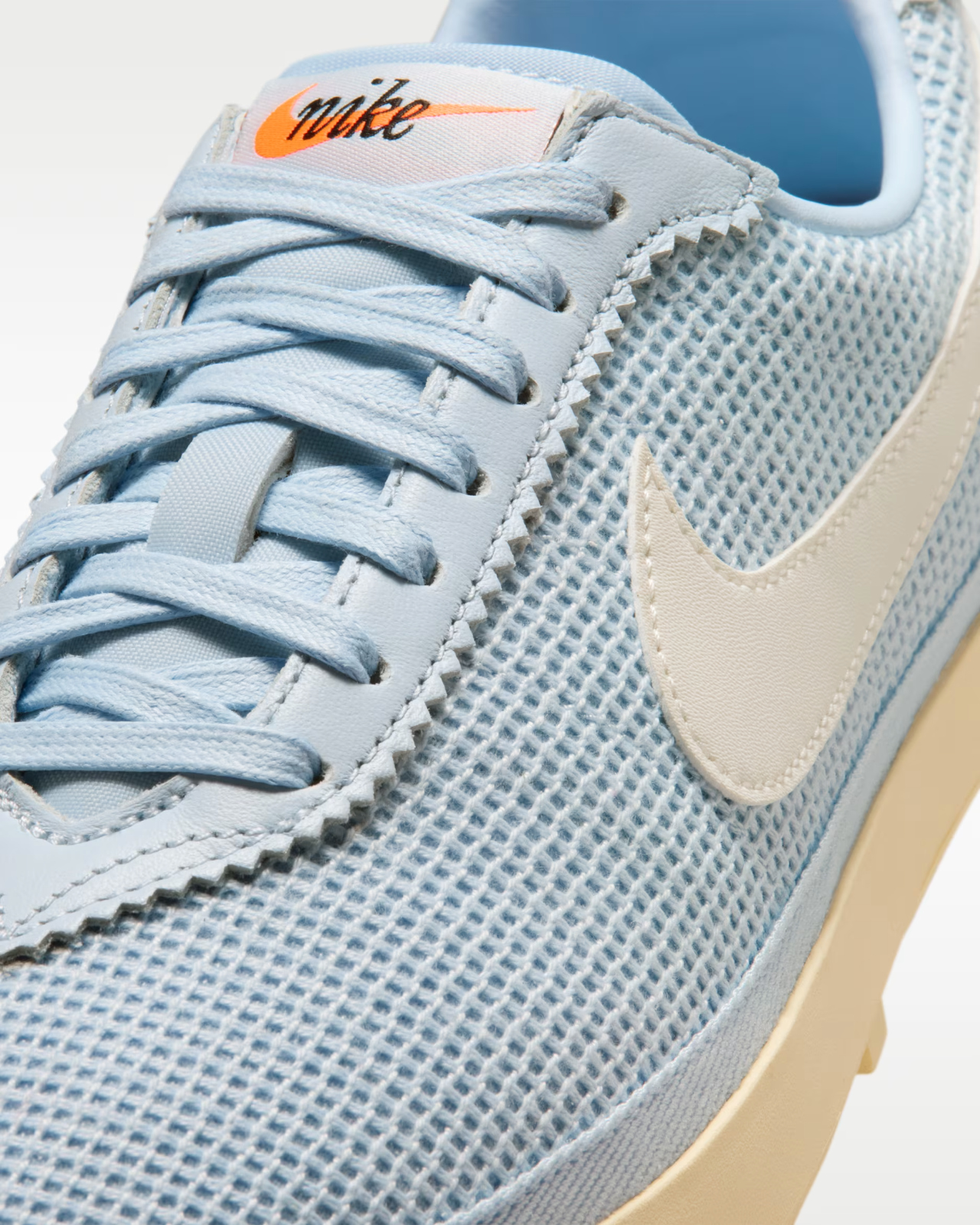 II1248-400 Nike Astrograbber Textile "Hydrogen Blue/Muslin" (Women's)