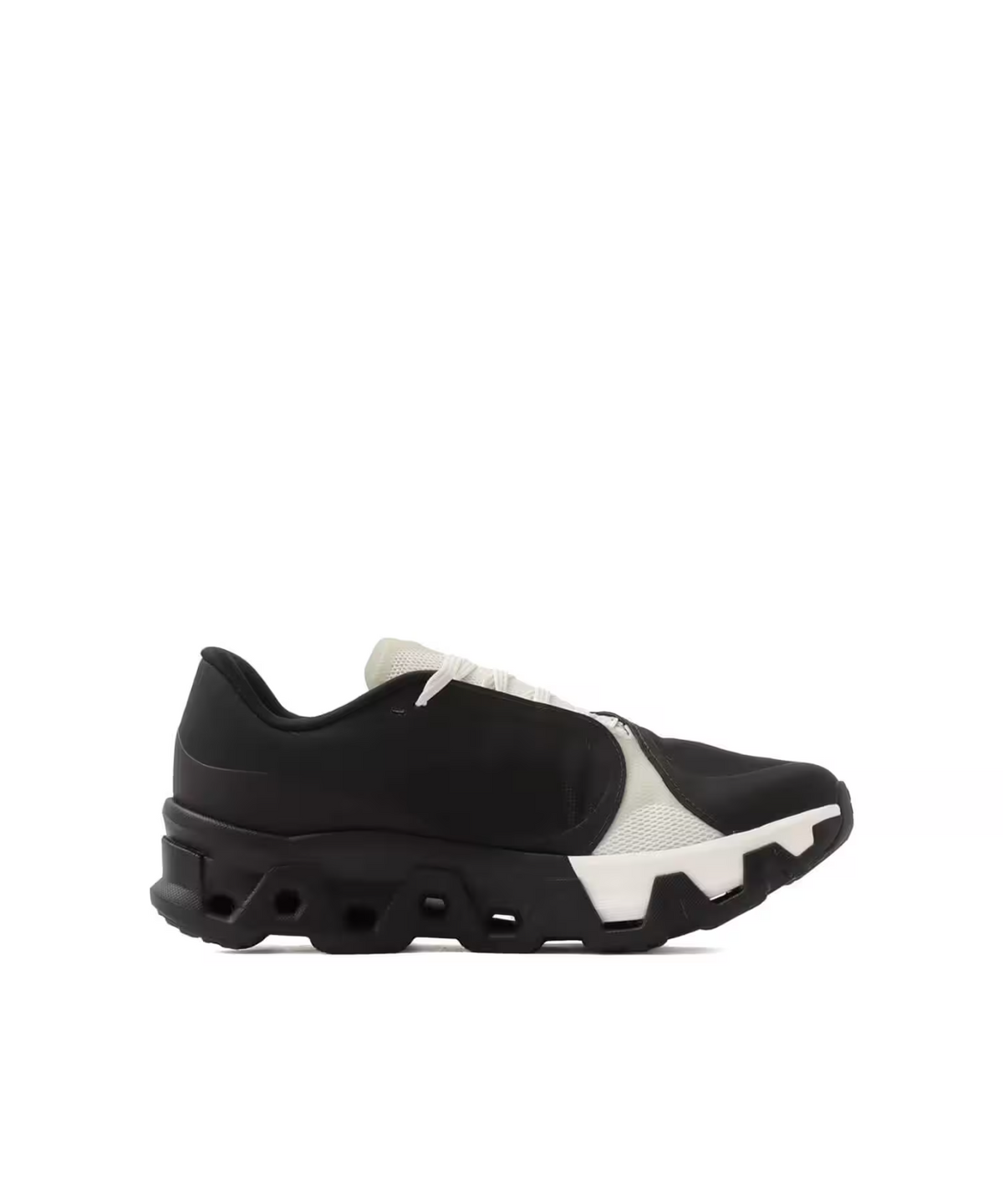 3WF30701043 POST ARCHIVE FACTION Ã On Cloudmonster Hyper Black (Women's)