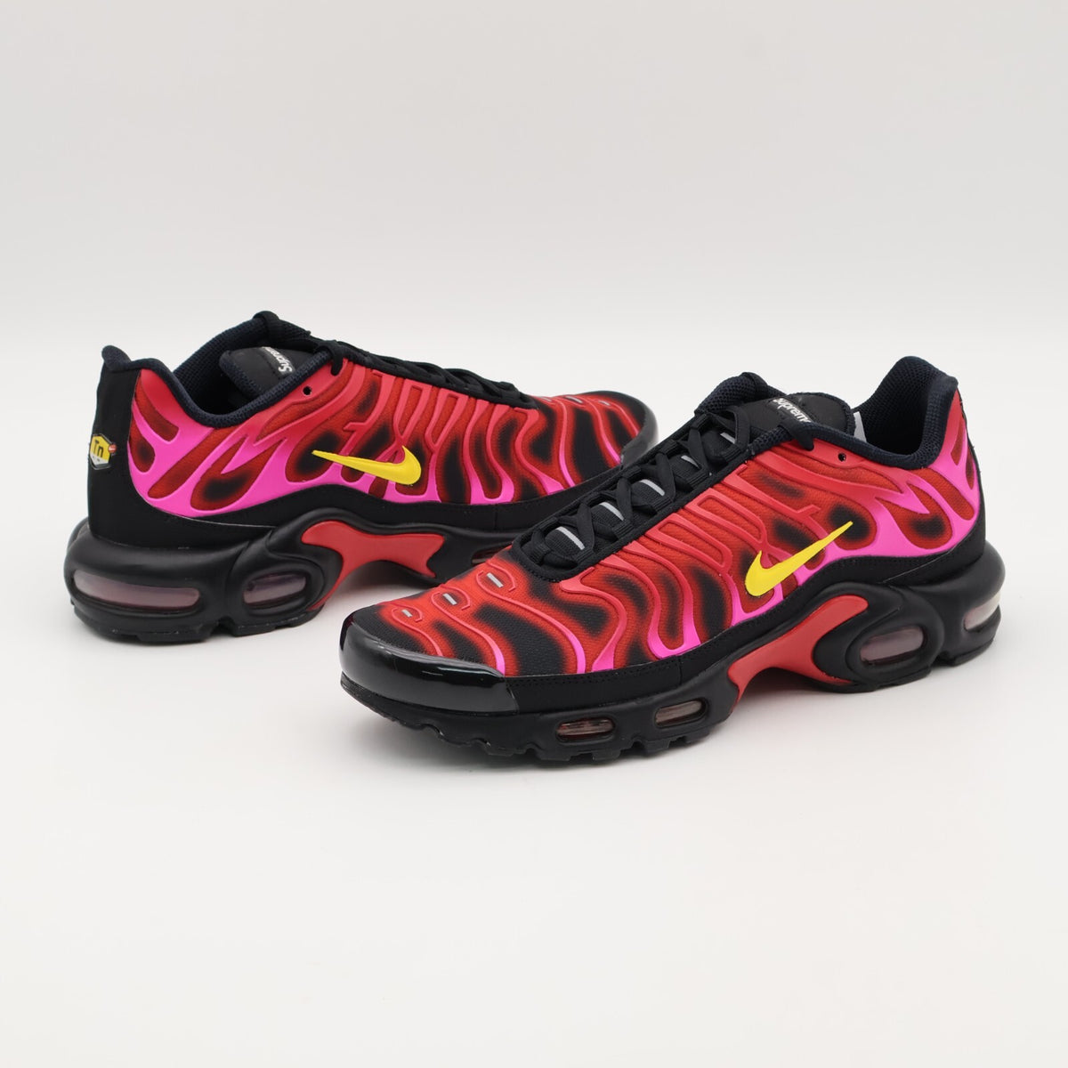 DA1472-600 Nike Air Max Plus TN Supreme University Red Black Fire Pink Maize