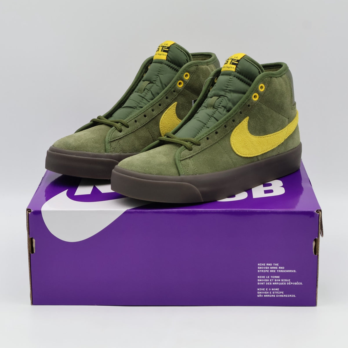 HM5838-300 ANTIHERO Ã Nike SB Zoom Blazer Mid QS Rough Green Amarillo (Men's)