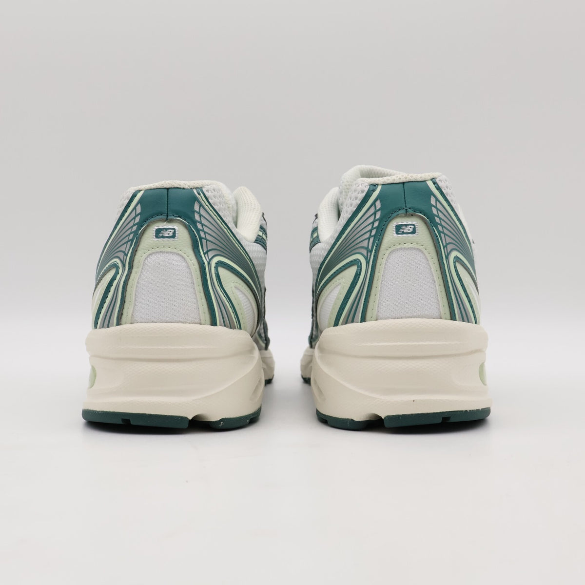 U740GR2 New Balance 740V2 White Marsh Green (Men's)