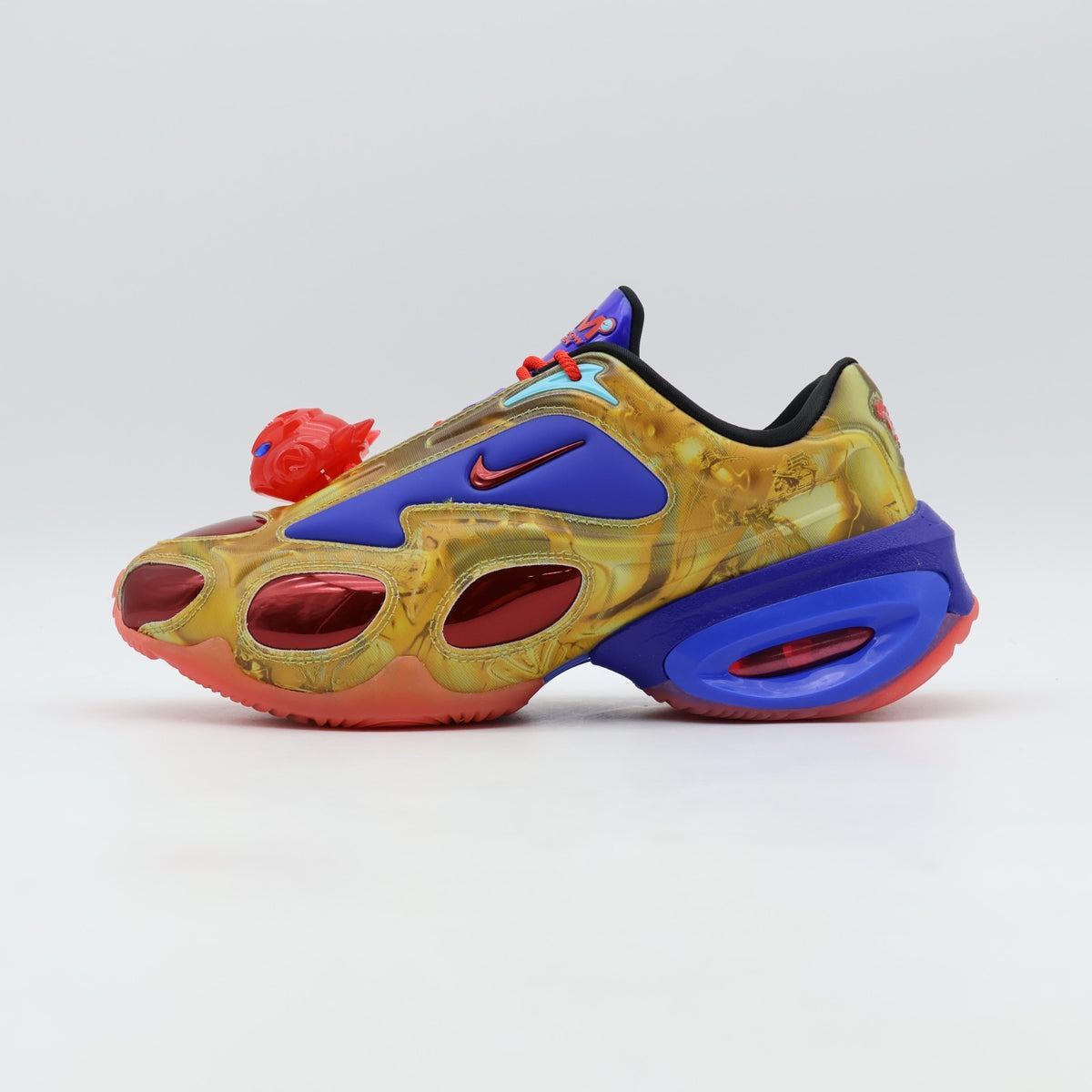 IQ3838-700 Windowsen Nike Air Max Muse Metallic Gold Chile Red (Women's)