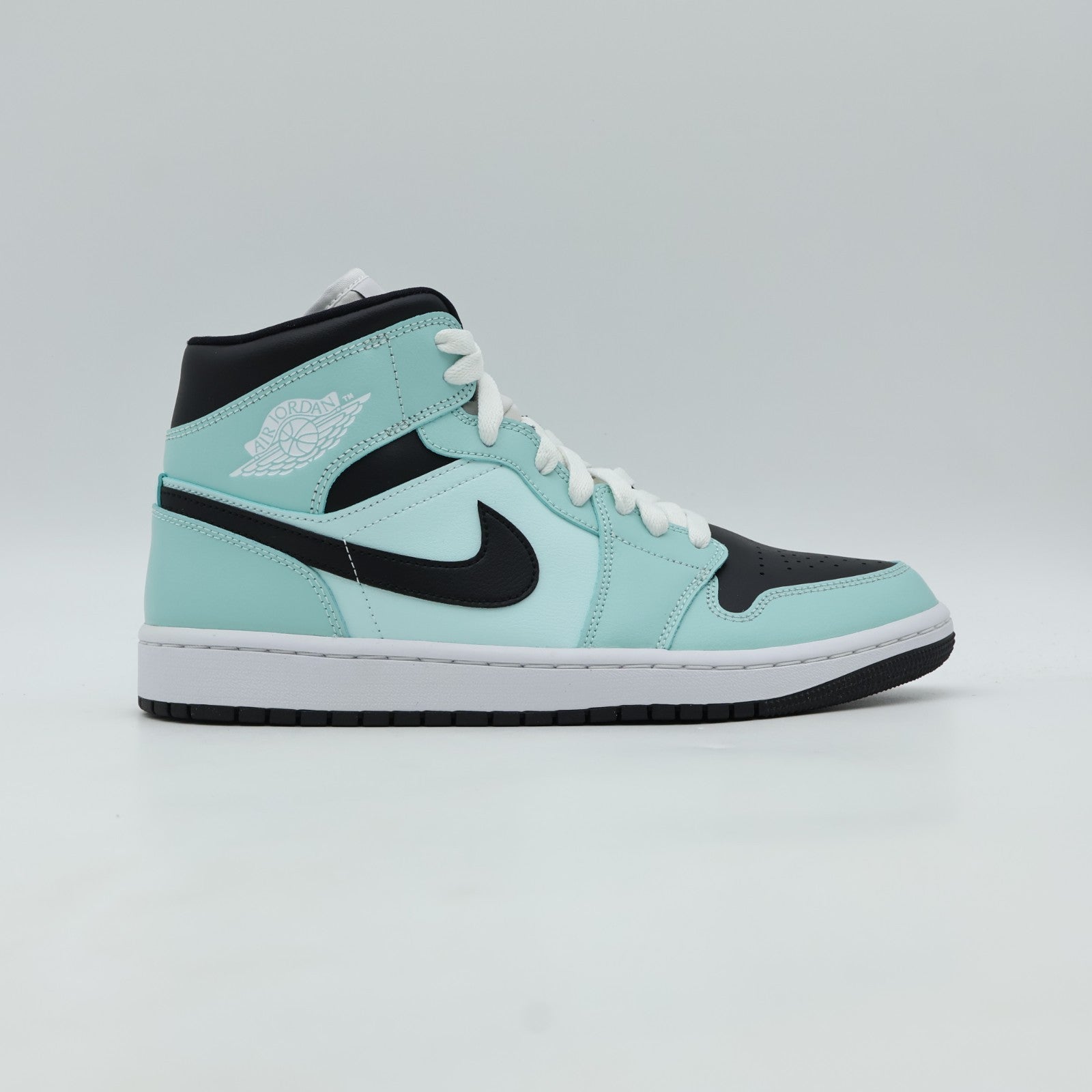 BQ6472-300 Nike Air Jordan 1 Mid "Aqua Blue" (Women's)