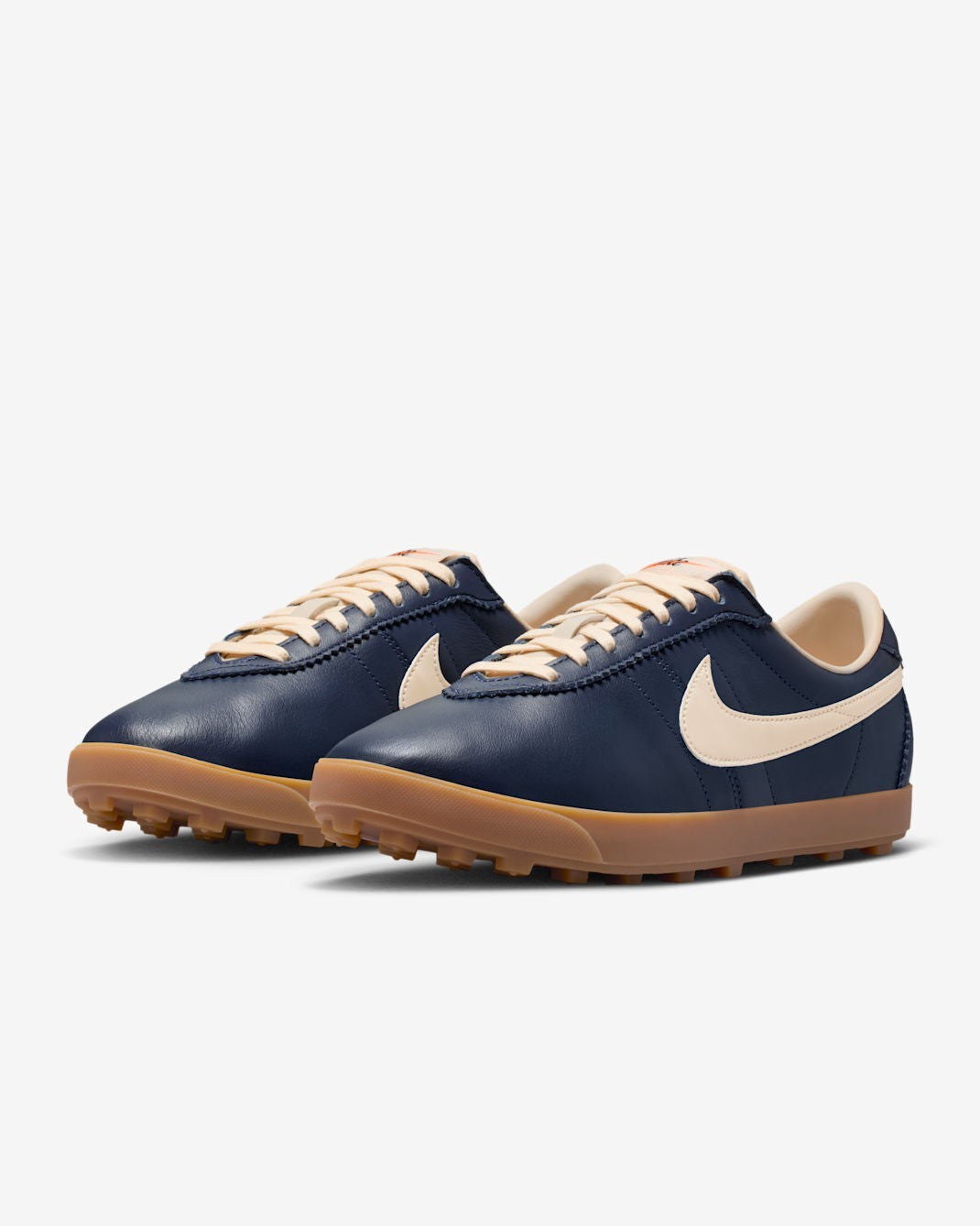 II1259-400 Nike ASTROGRABBER LEATHER MIDNIGHT NAVY MUSLIN GUM (Women's)