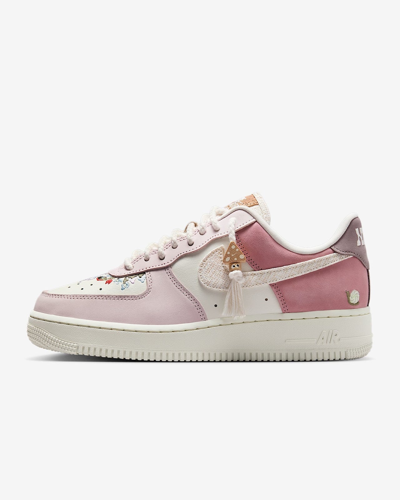 IB8874-111 Nike Air Force 1 Low Sail Sail Pearl Pink Sail (Women's)