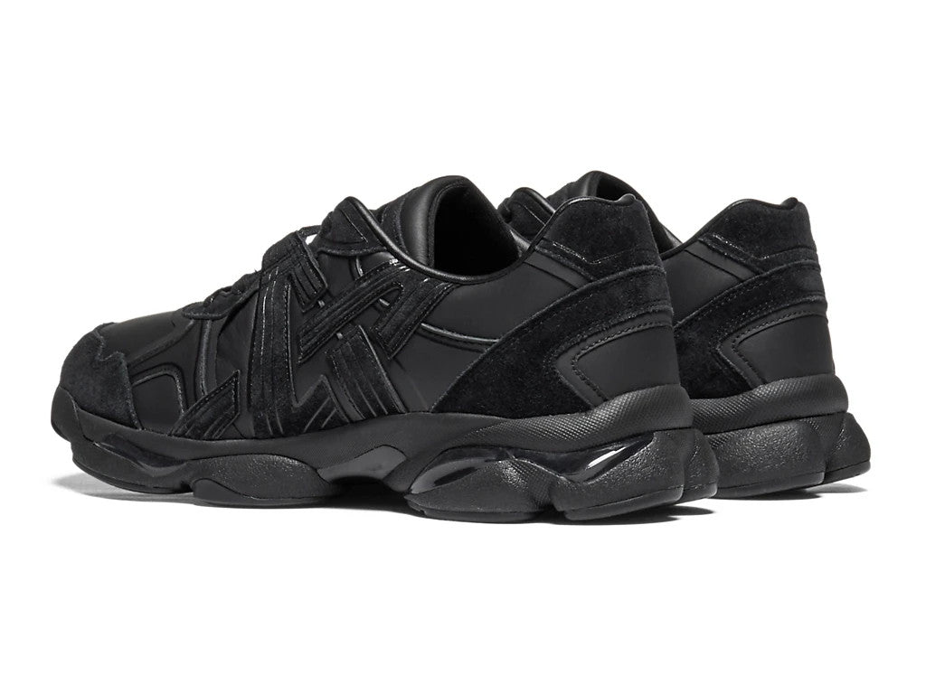 1183C618-001 Onitsuka Tiger TIGRUN BLACK BLACK (Men's)