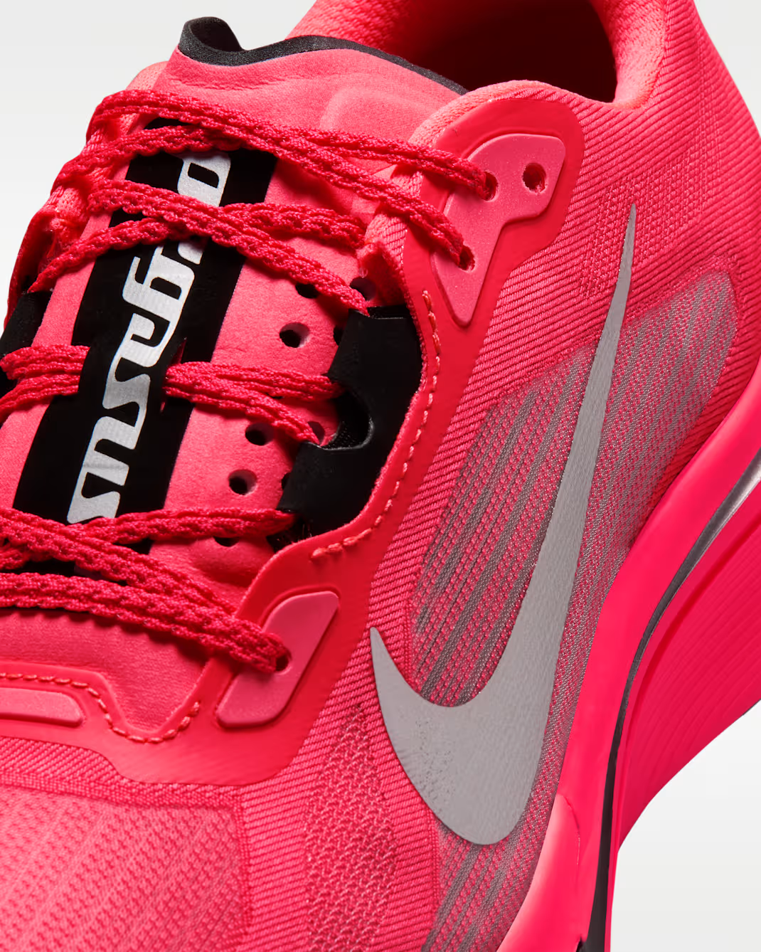 IM2543-600 Nike Pegasus Plus 2 Road Running Shoes (Women's)