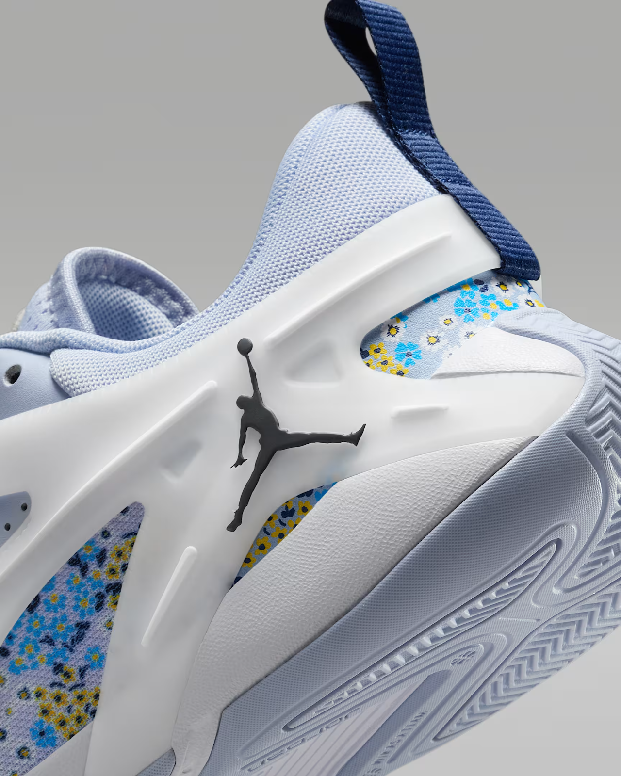 FZ2473-004 Nike Jordan Heir Mother's Day (Women's)