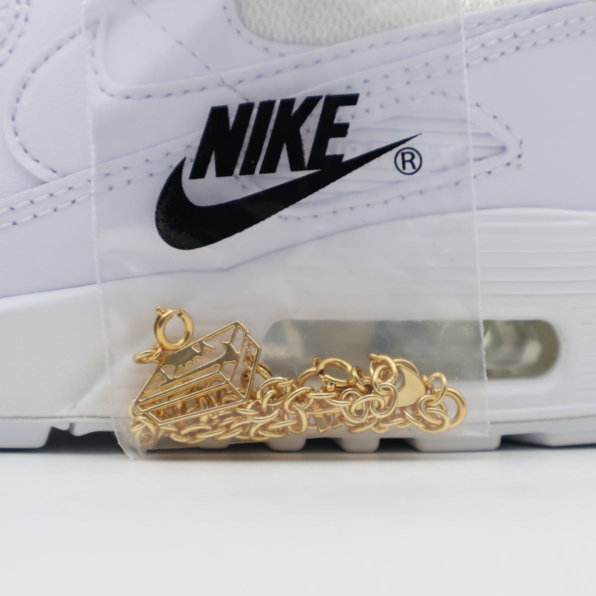 DH0569-100 Nike Air Max 90 PRM "Lucky Charms" (Women's)