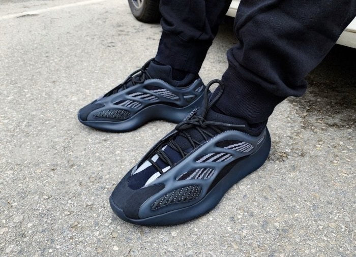 H67799 adidas YEEZY 700V3 "Alvah" (Men's)