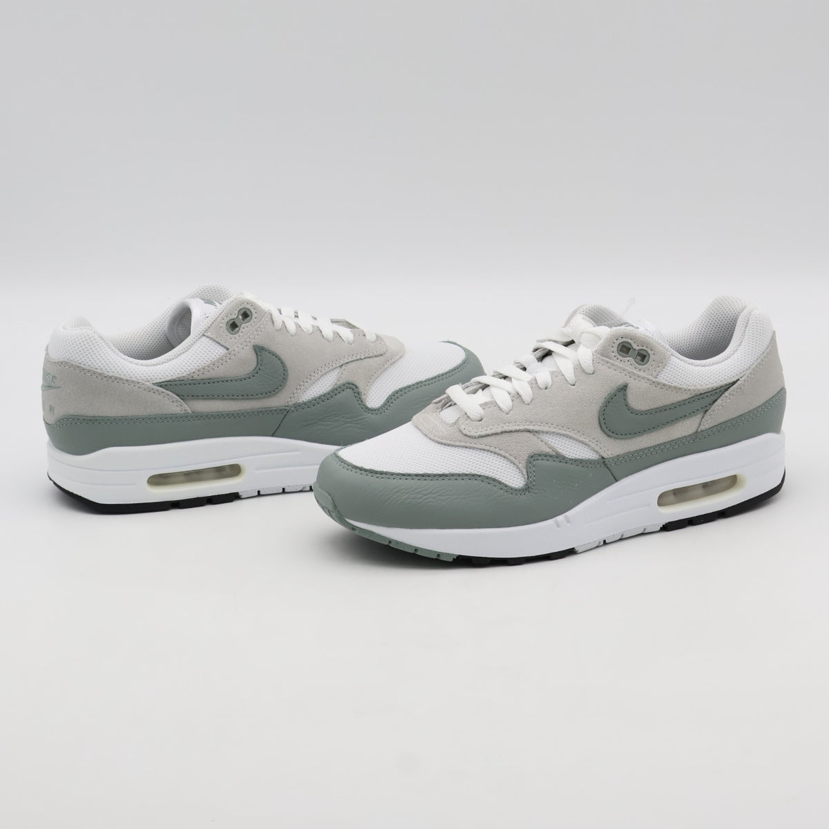 DZ4549-100 Nike Air Max 1 Mica Green White Light Grey Mud Gray Photon Dust