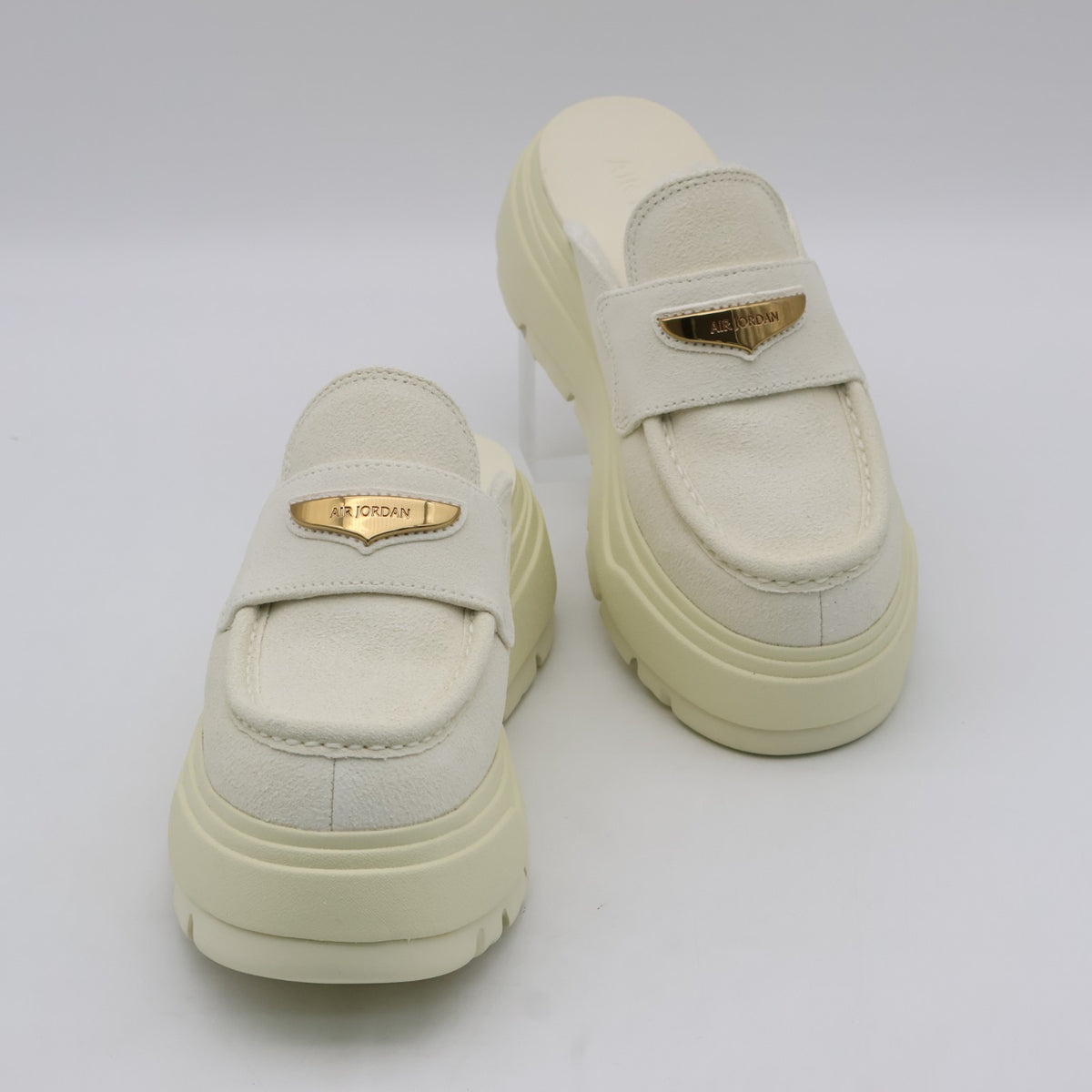 IM6663-071 Nike Air Jordan Mule Soft Pearl (Women's)