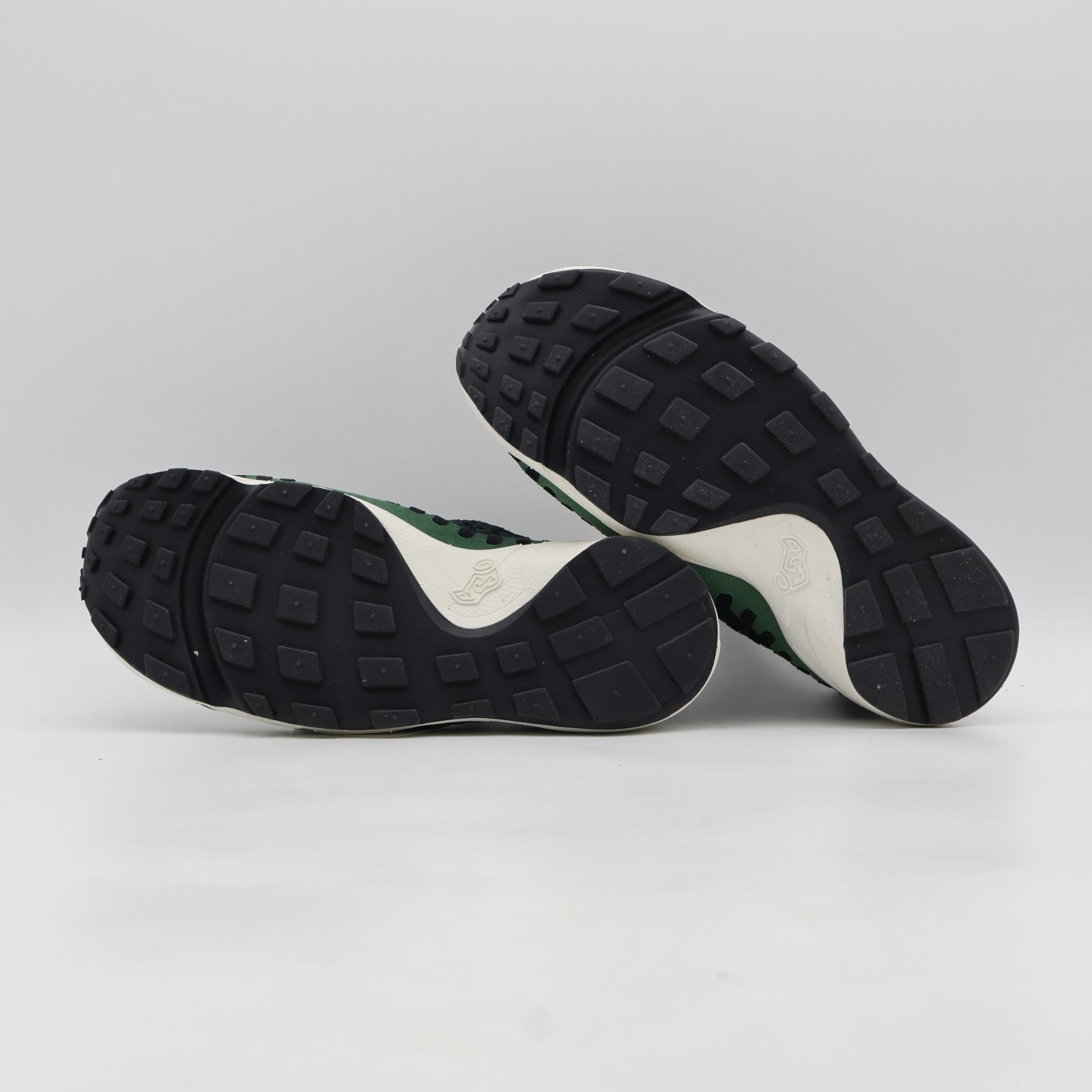 FN3540-300 Nike Air Footscape Woven Fir (Women's)