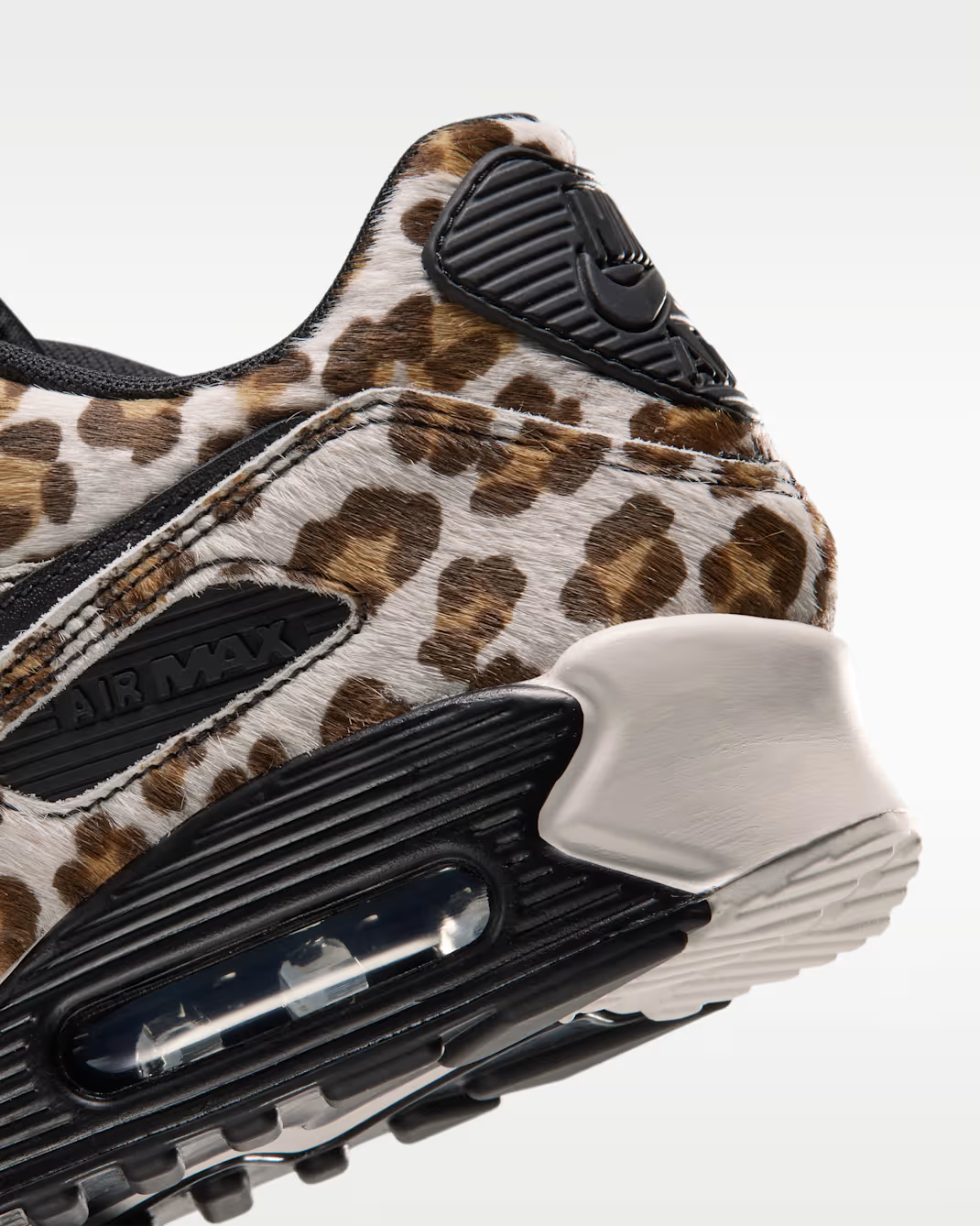 898512-004 Nike AIR MAX 90 LX (Women's)