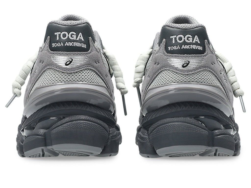 1203A838-020 TOGA Asics Gel-Cumulus 16 TG Grey Black Pure Silver (Men's)