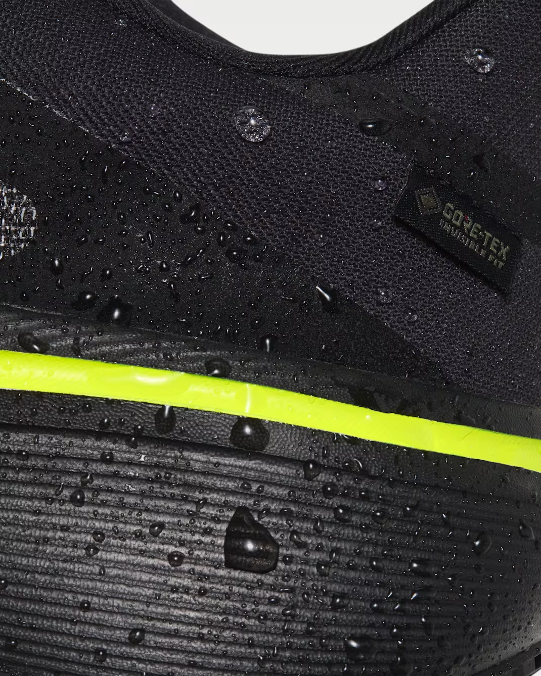 IQ0450-001 Nike Pegasus 42 GORE-TEX "Black/Lemon Venom" (Men's)
