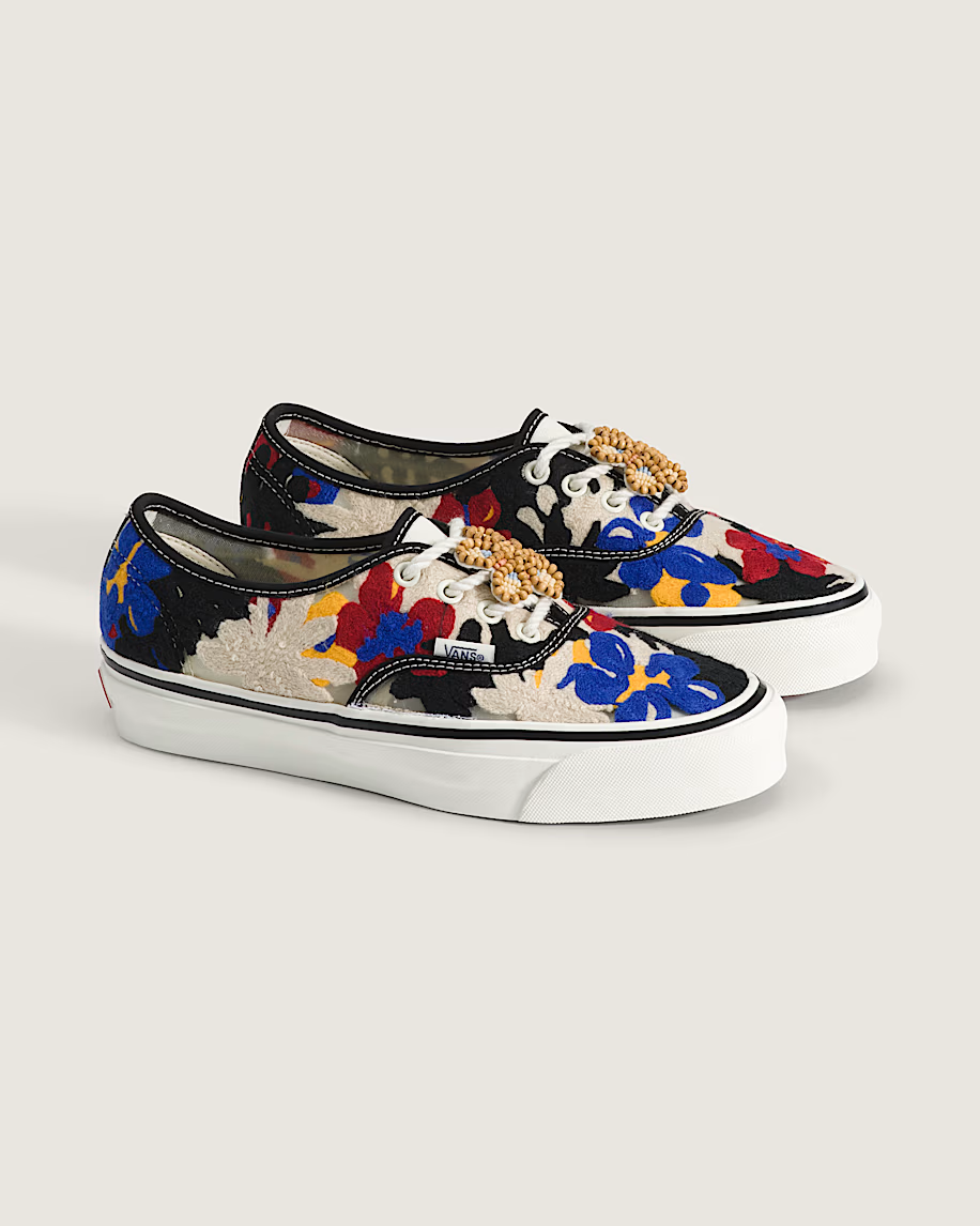 VN000Y0S448 Vans Premium Authentic Needlework "Multi"