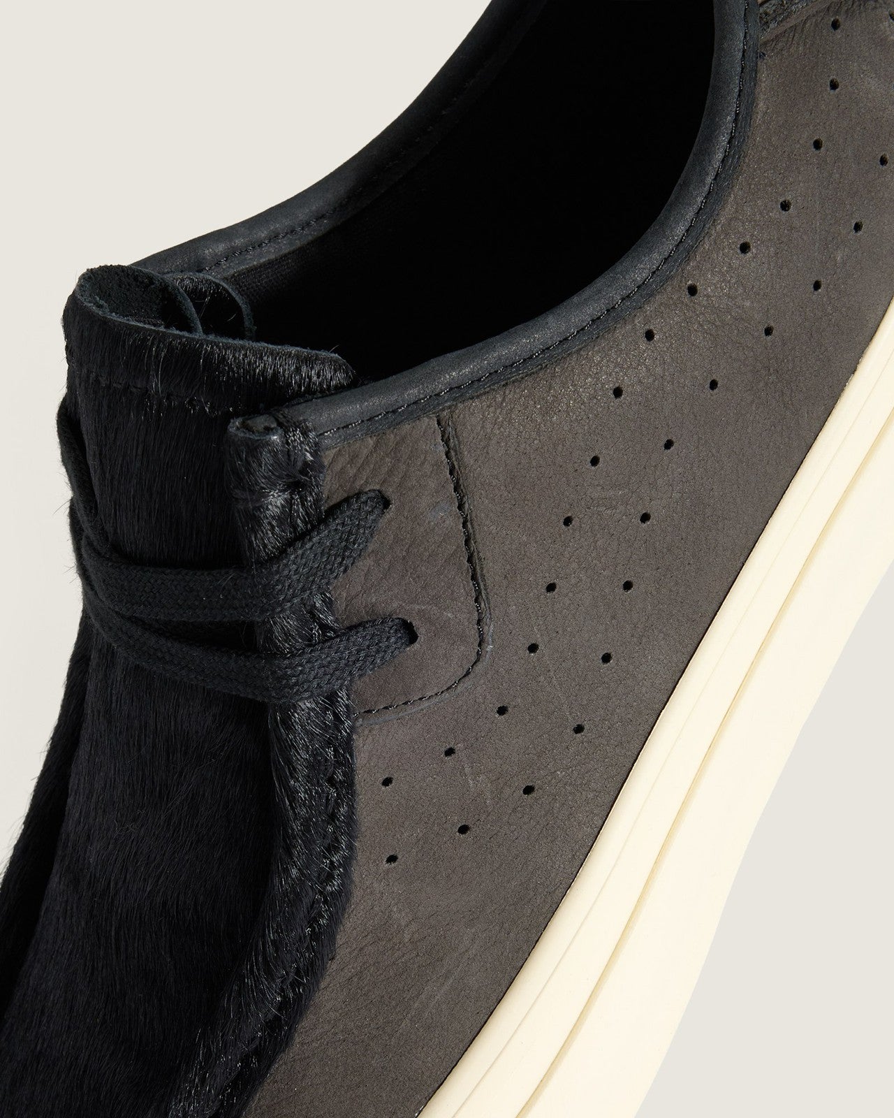 VN000Z3XGBA VN000Z3XGBA Vans Premium SF Moc Low Pony Hair Black (Men's)