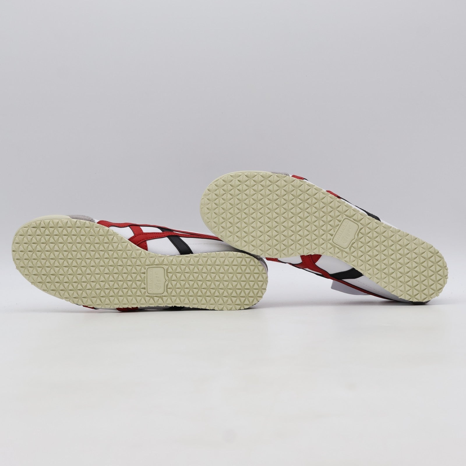 1183C102-105 Onitsuka Tiger MEXICO 66 WHITE CLASSIC RED (Men's)