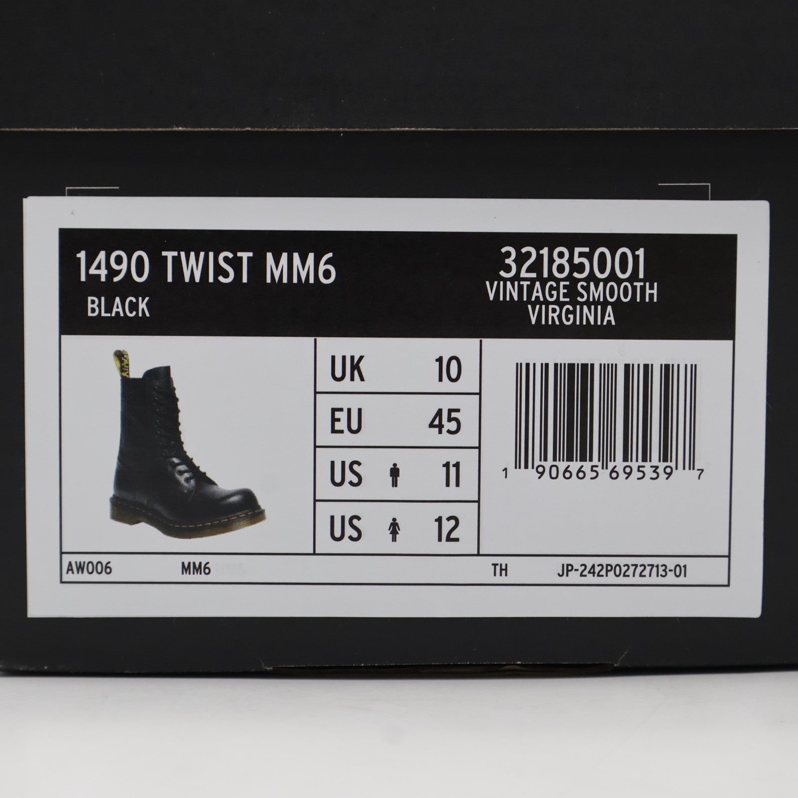 S66WU0126P8030 MM6 Maison Margiela Ã Dr.Martens Ankle Boot Black Black (Men's)
