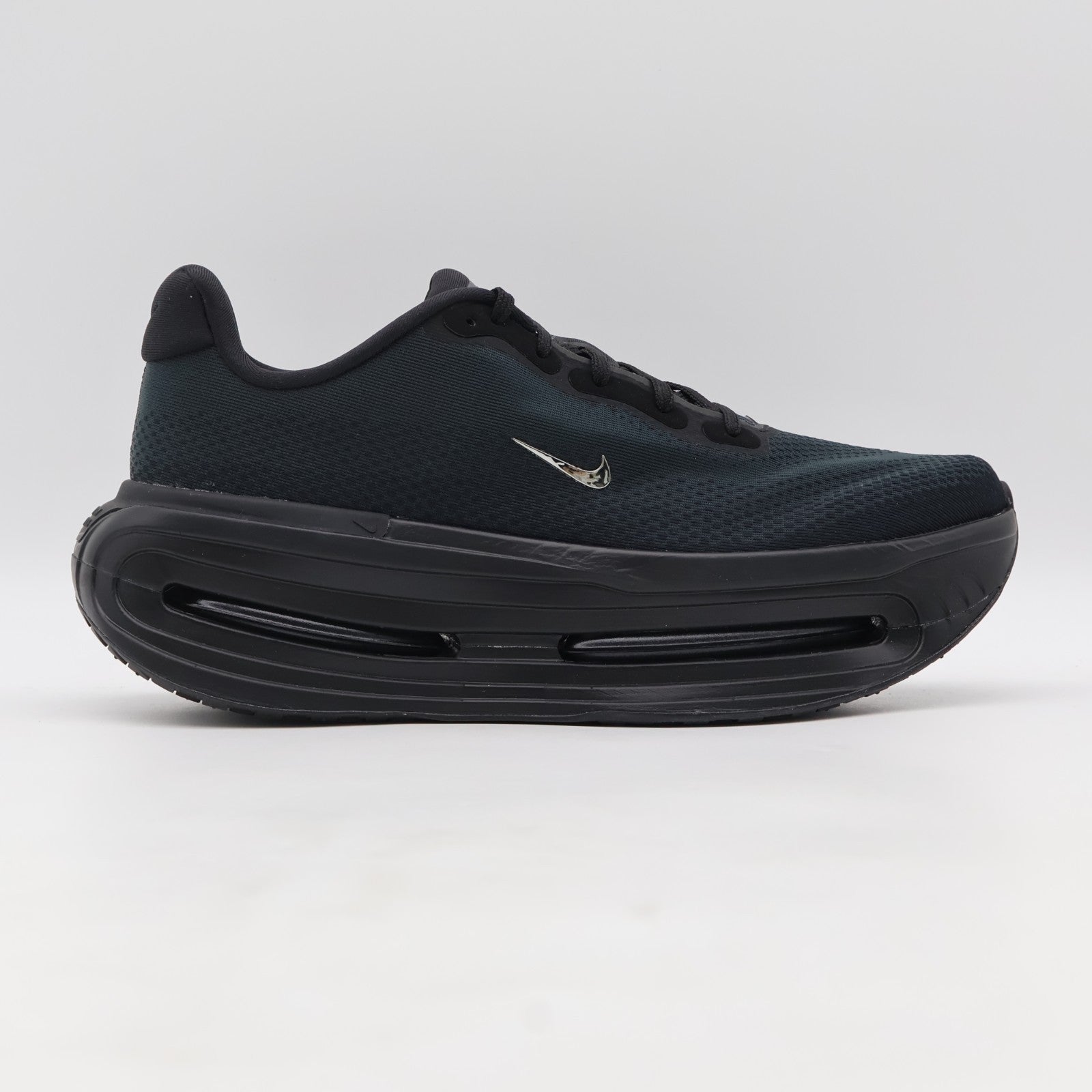 IQ0627-001 Nike Vomero Premium Chrome Mini Swoosh Black (Men's)