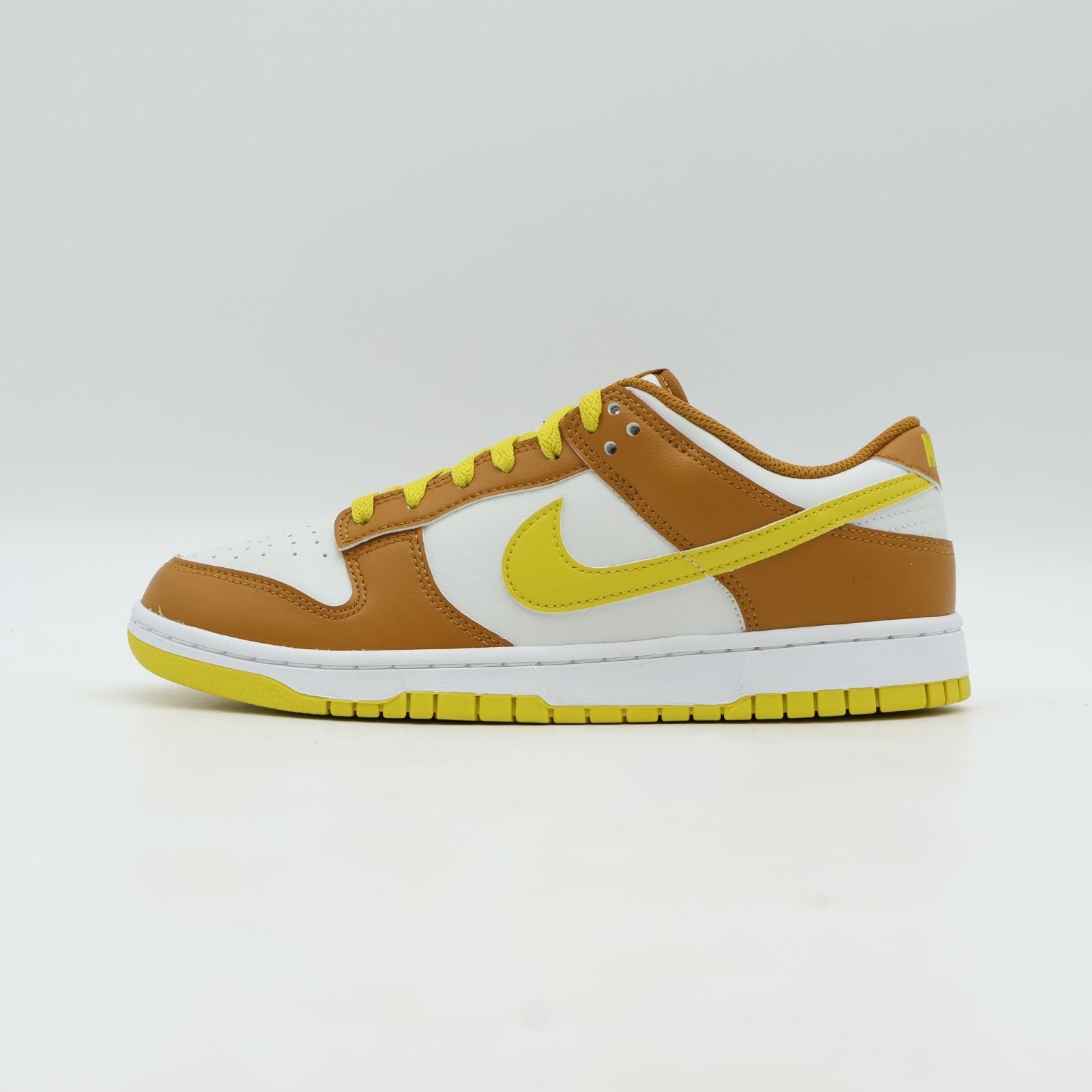 HF5441-113 Nike Dunk Low Retro Summit White Desert Ochre White (Men's)