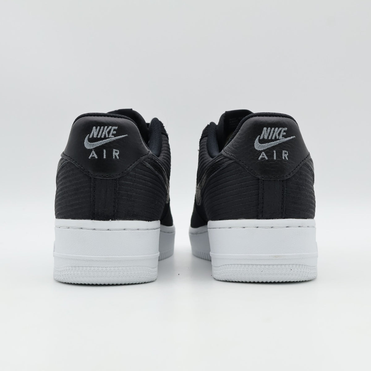IM6533-002 Nike Air Force 1 Low Black White (Women's)