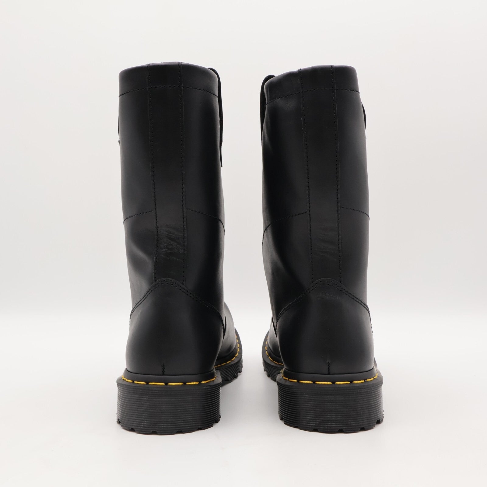 32241001 Stussy Ã Dr.Martens 2295 Decon Stussy Black Wanama (Men's)