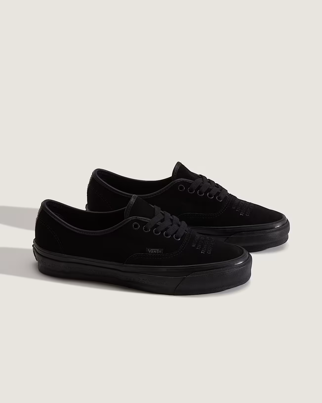 VN000XVJBLA NEIGHBORHOOD Ã OTW by Vans Authentic 44 "Black" (Men's)