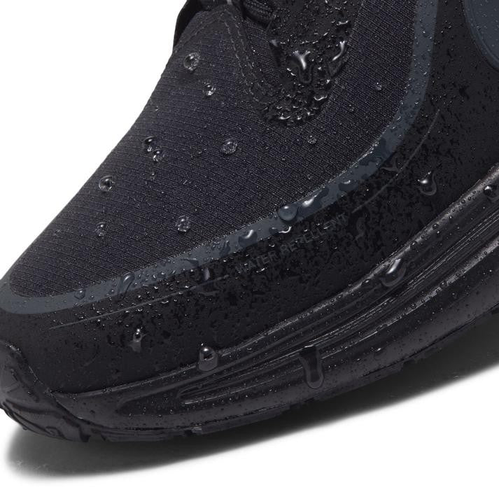 WIR0889 NIKE Revolution 8 Utility (Women's)