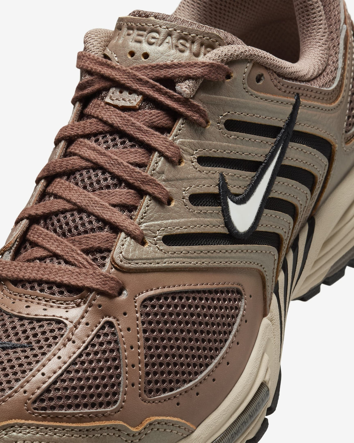 HQ5725-200 Nike Air Pegasus 2K5 Mink Brown Ironstone Sandrift Chrome (Women's)