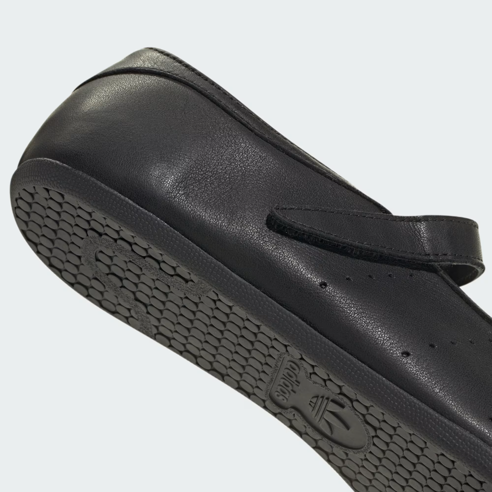 JQ6939 adidas Originals Stan Smith Lo Pro Triple Black (Women's)