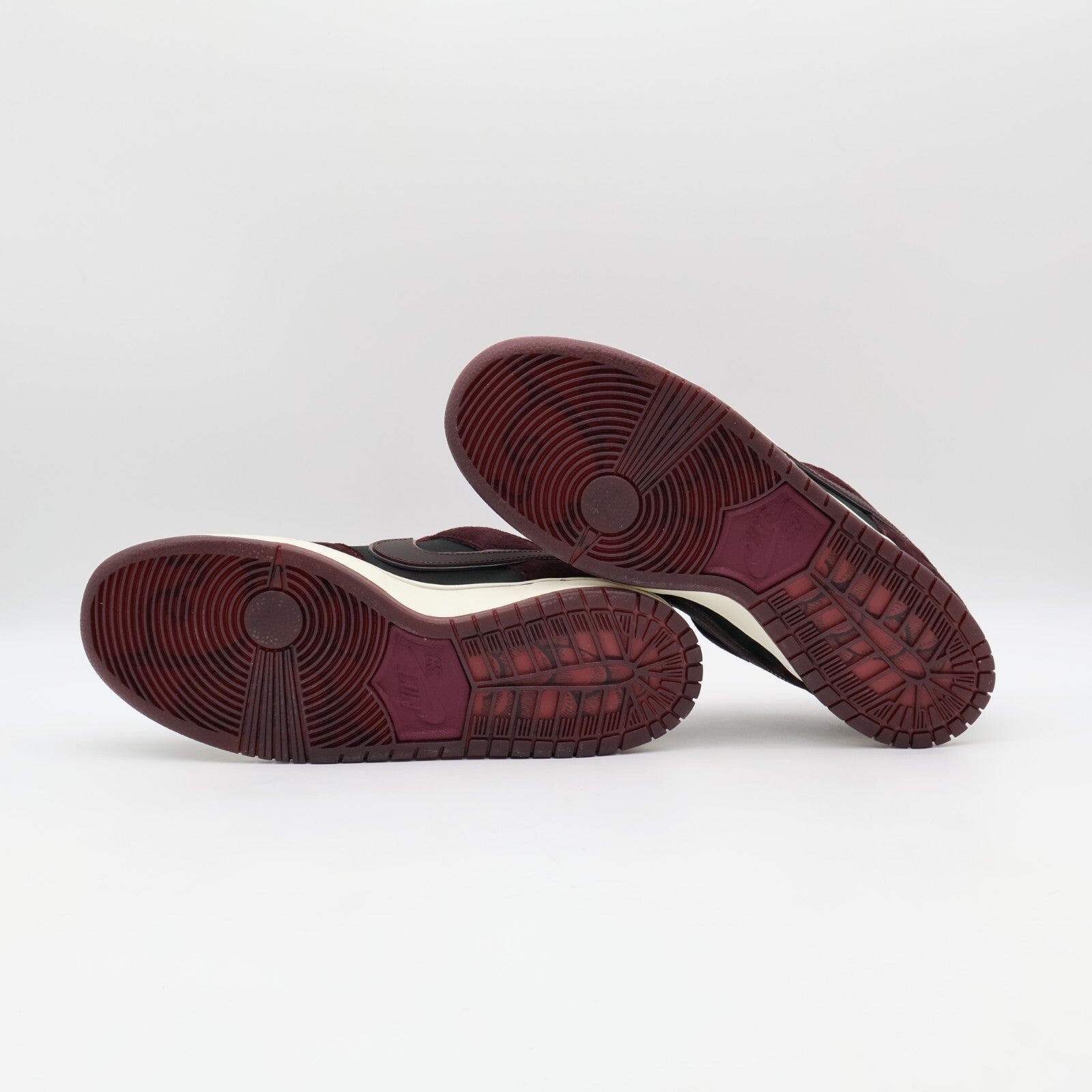 FZ1289-200 Riot Skateshop Nike SB Dunk Low Pro QS Mahogany and Team Red (Men's)