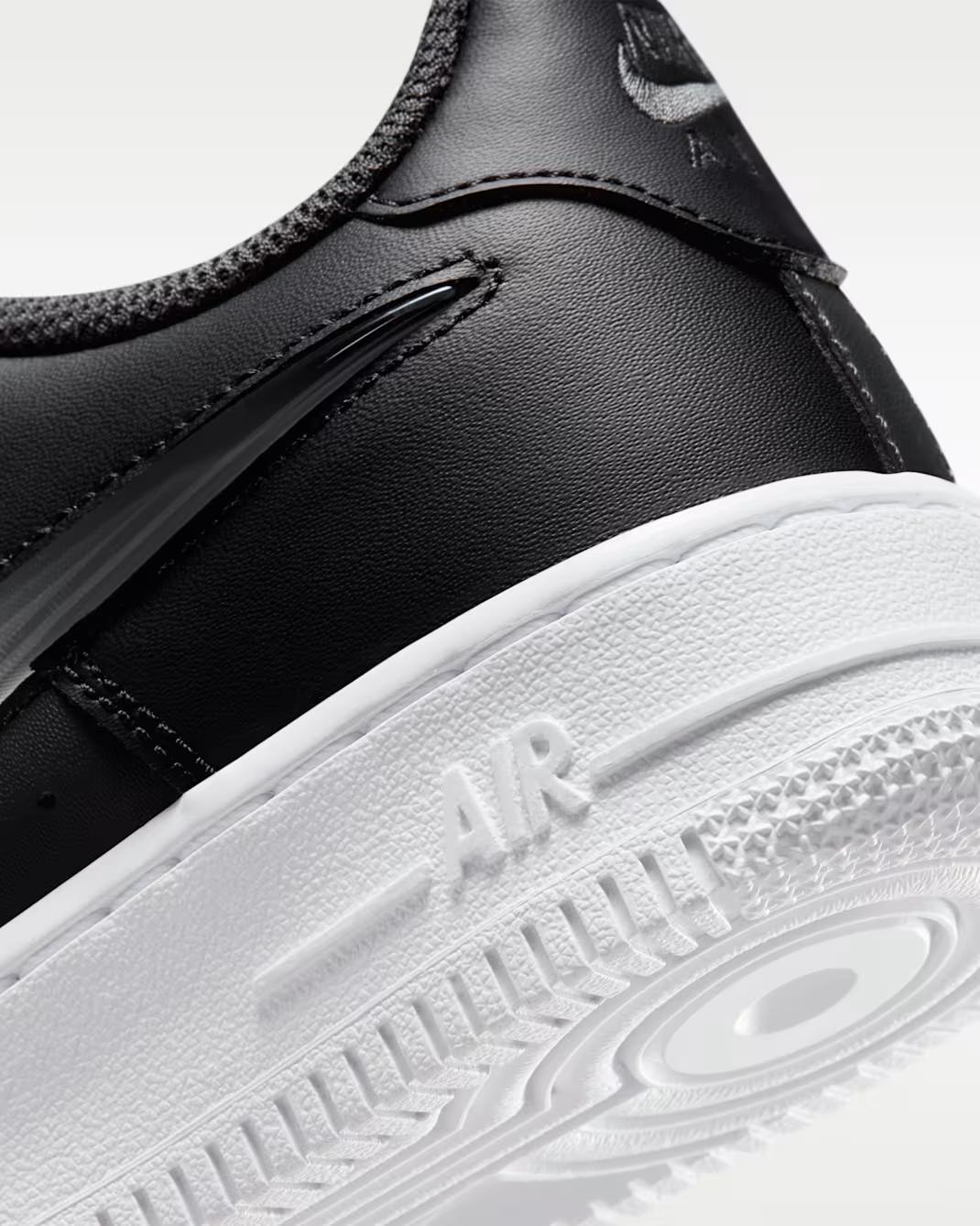 IR0595-002 IR0595-002 Nike GS Air Force 1 Dark Smoke Grey/Black