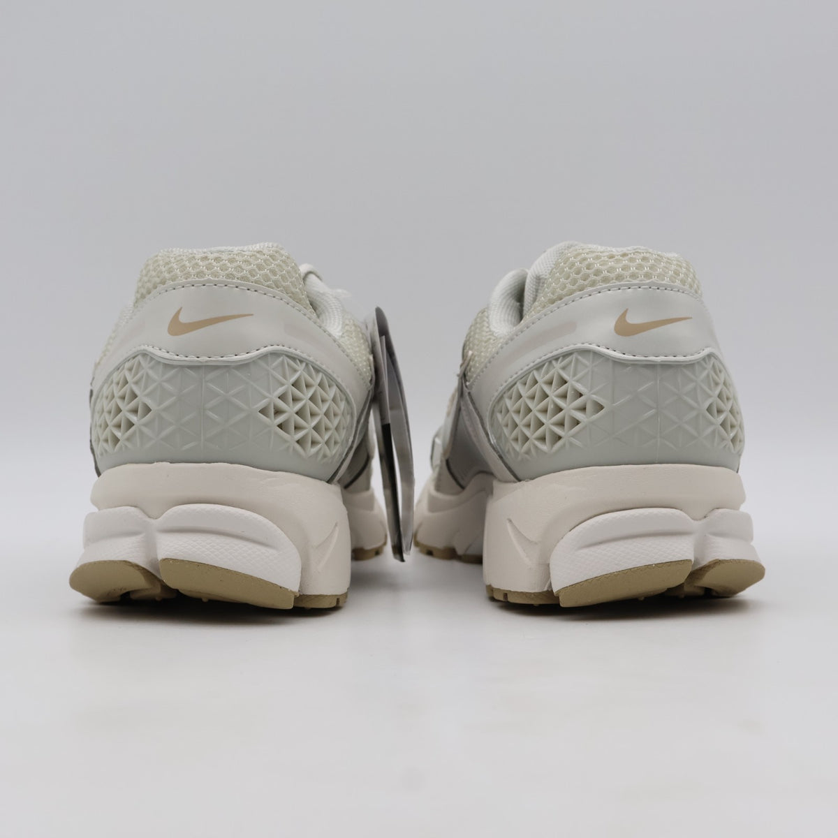 IB8929-003 Nike Zoom Vomero 5 Light Bone Phantom (Women's)