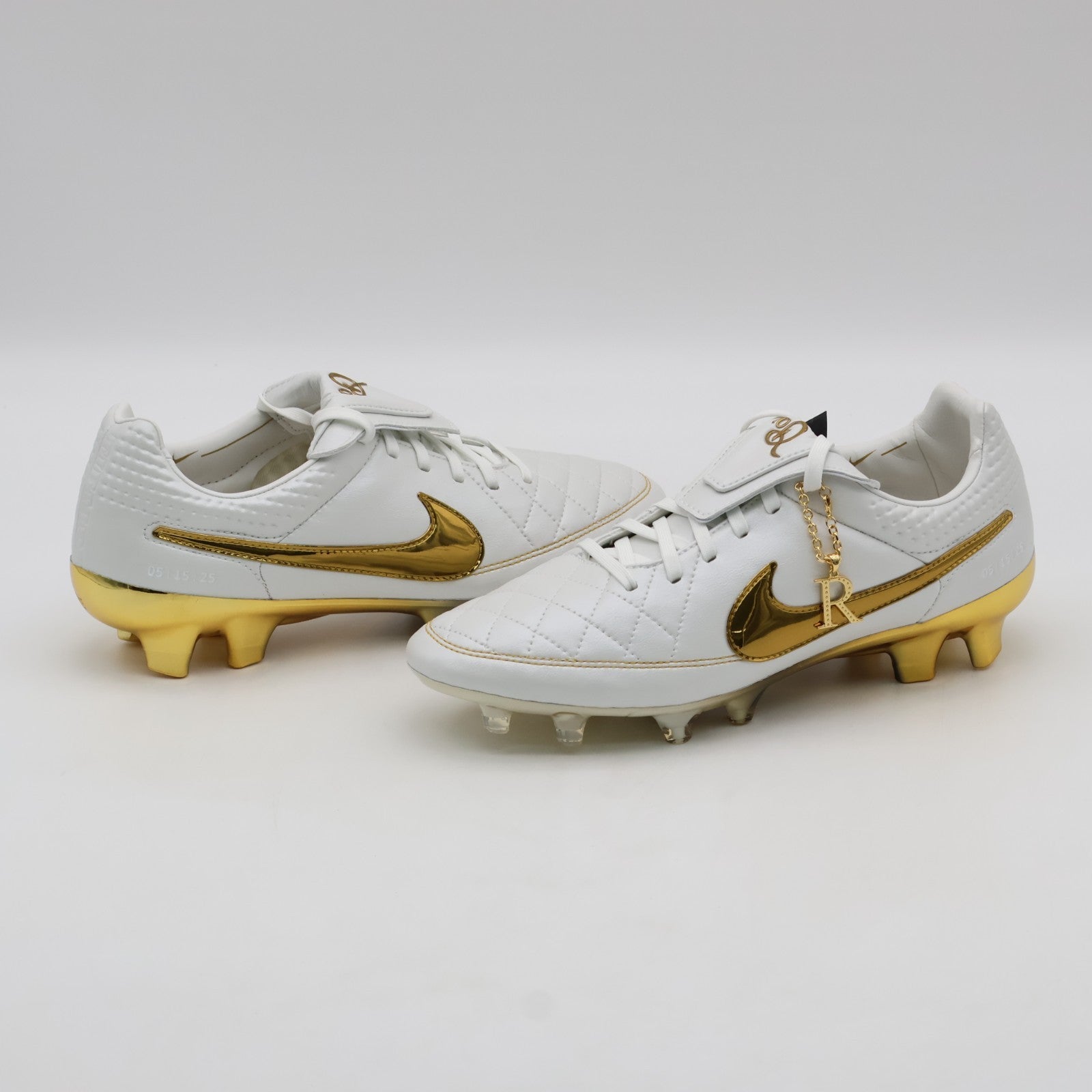IF4388-100 Ronaldinho Ã Nike Tiempo Legend FG Touch of Gold (Men's)