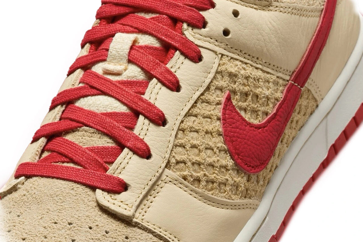 HJ9100-294 Nike Dunk Low Waffle Strawberry (Men's)