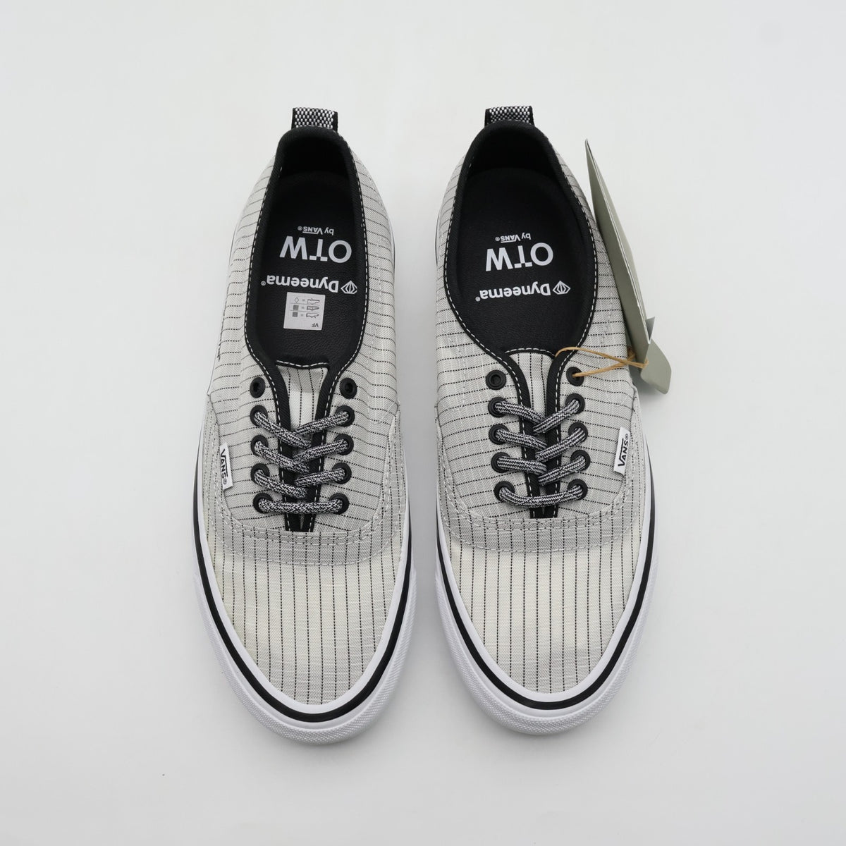 VN000EH1BA2 OTW by Vans Authentic 44 HT Vibram Black White (Men's)